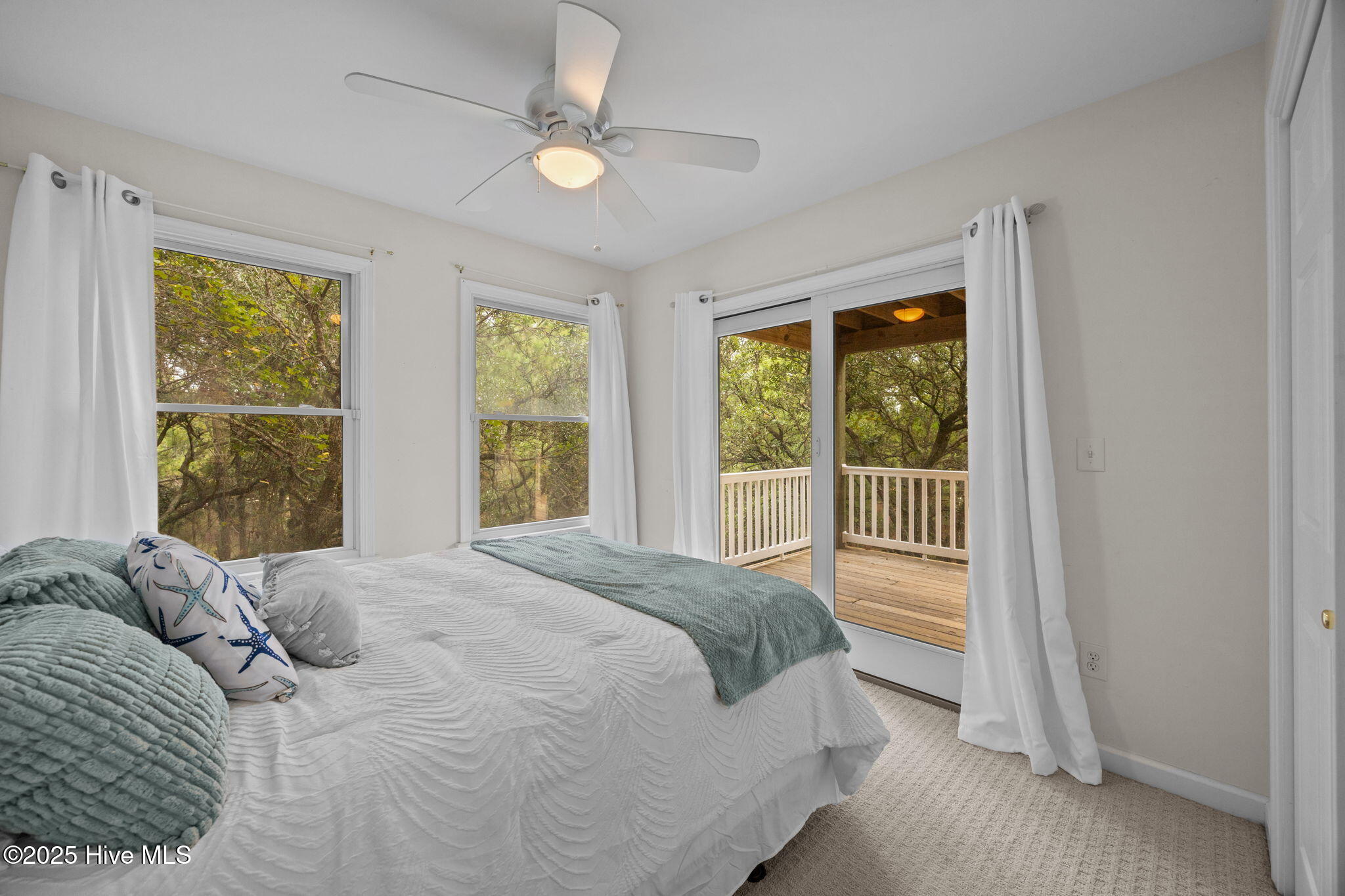 514 Robin Lane Property Photo 15