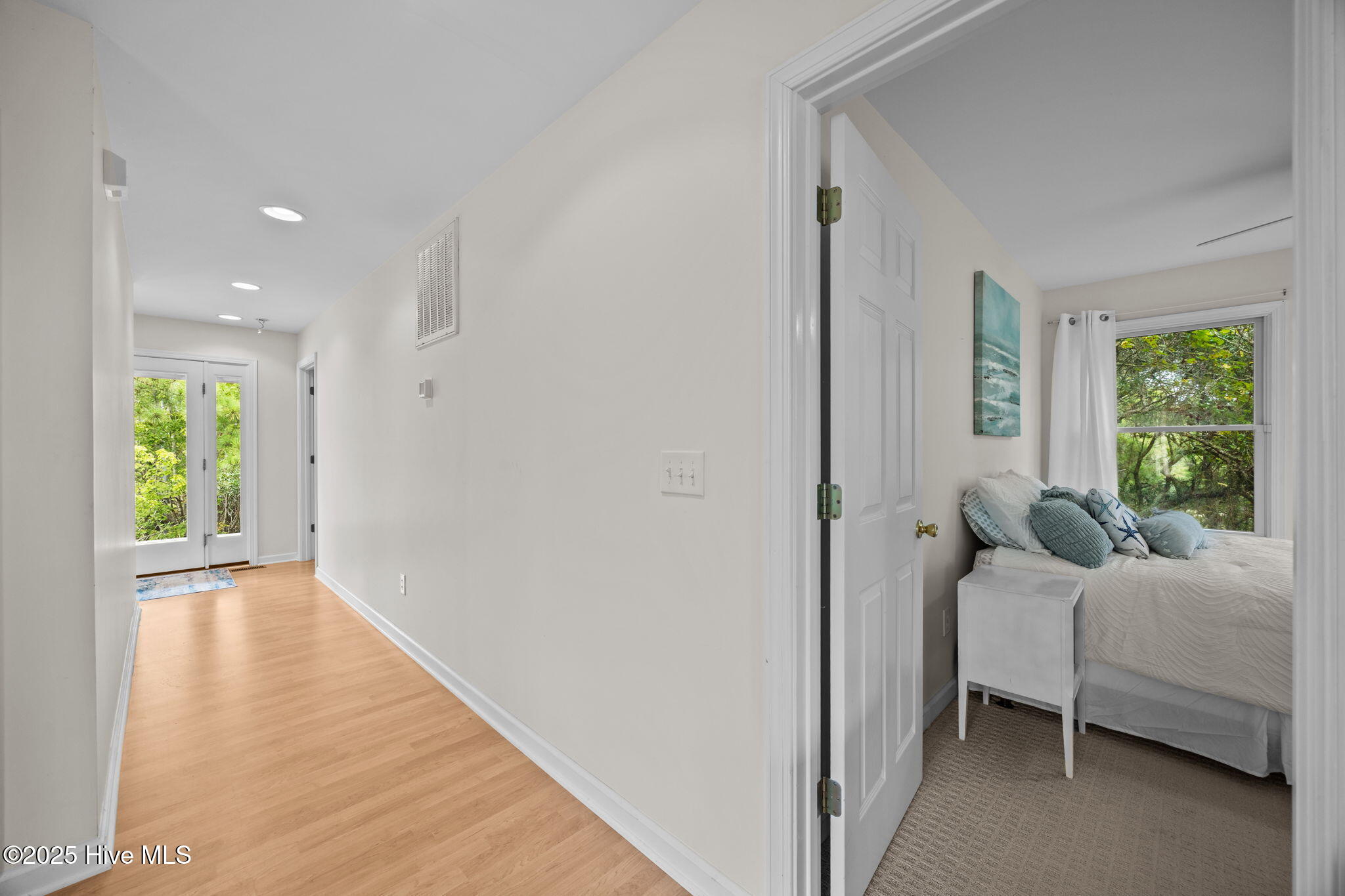 514 Robin Lane Property Photo 16