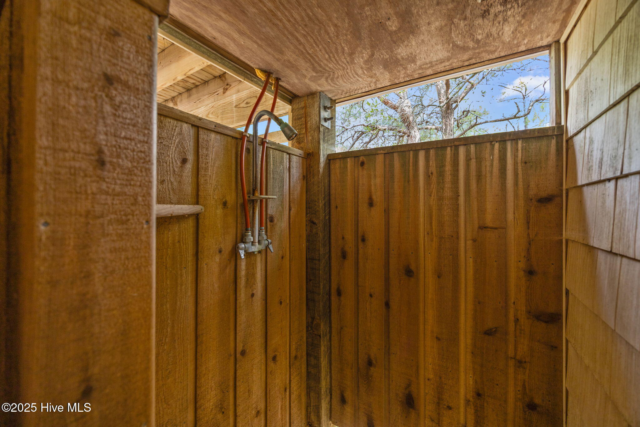 514 Robin Lane Property Photo 27