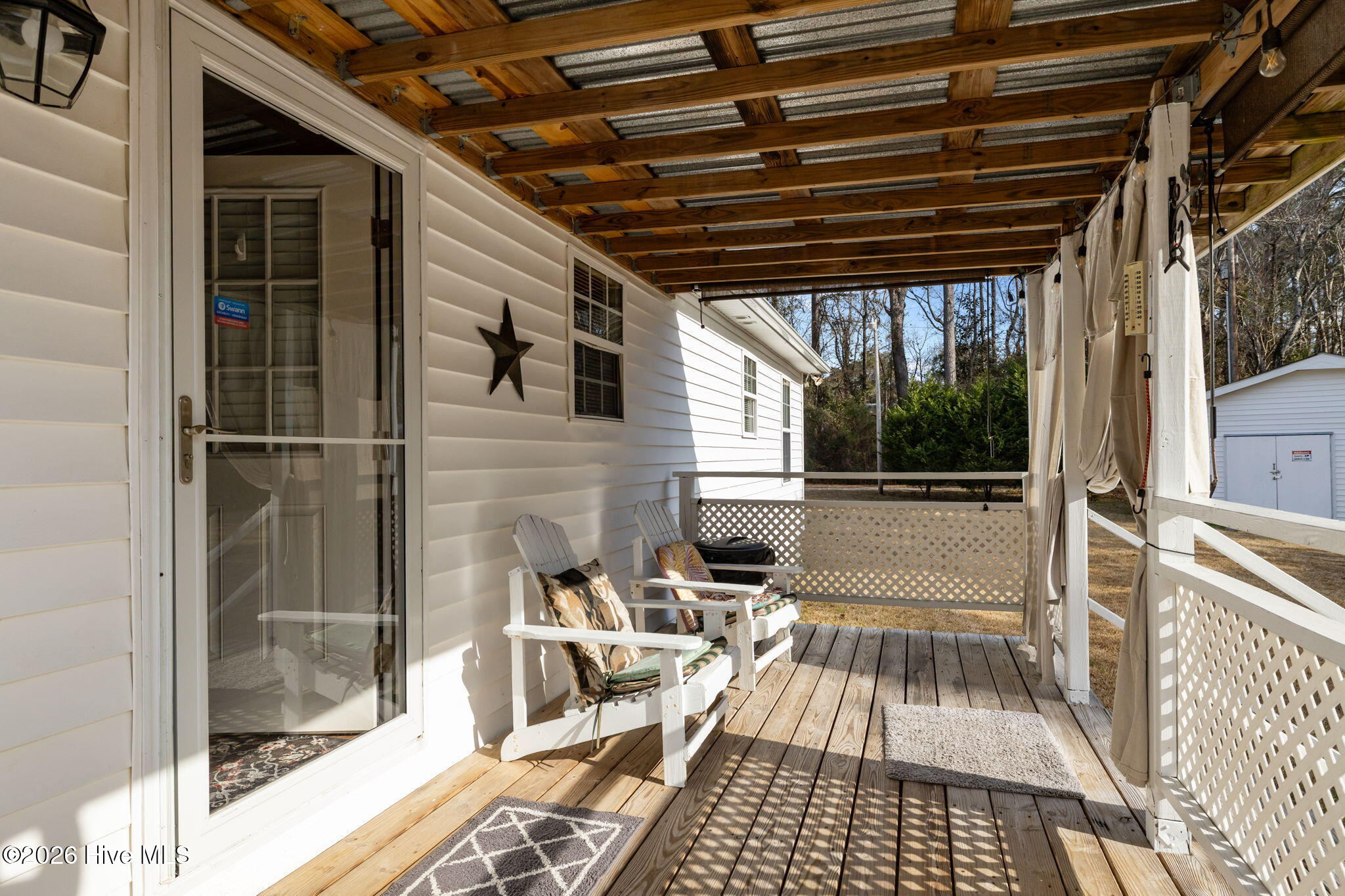 585 Roberts Road Property Photo 4