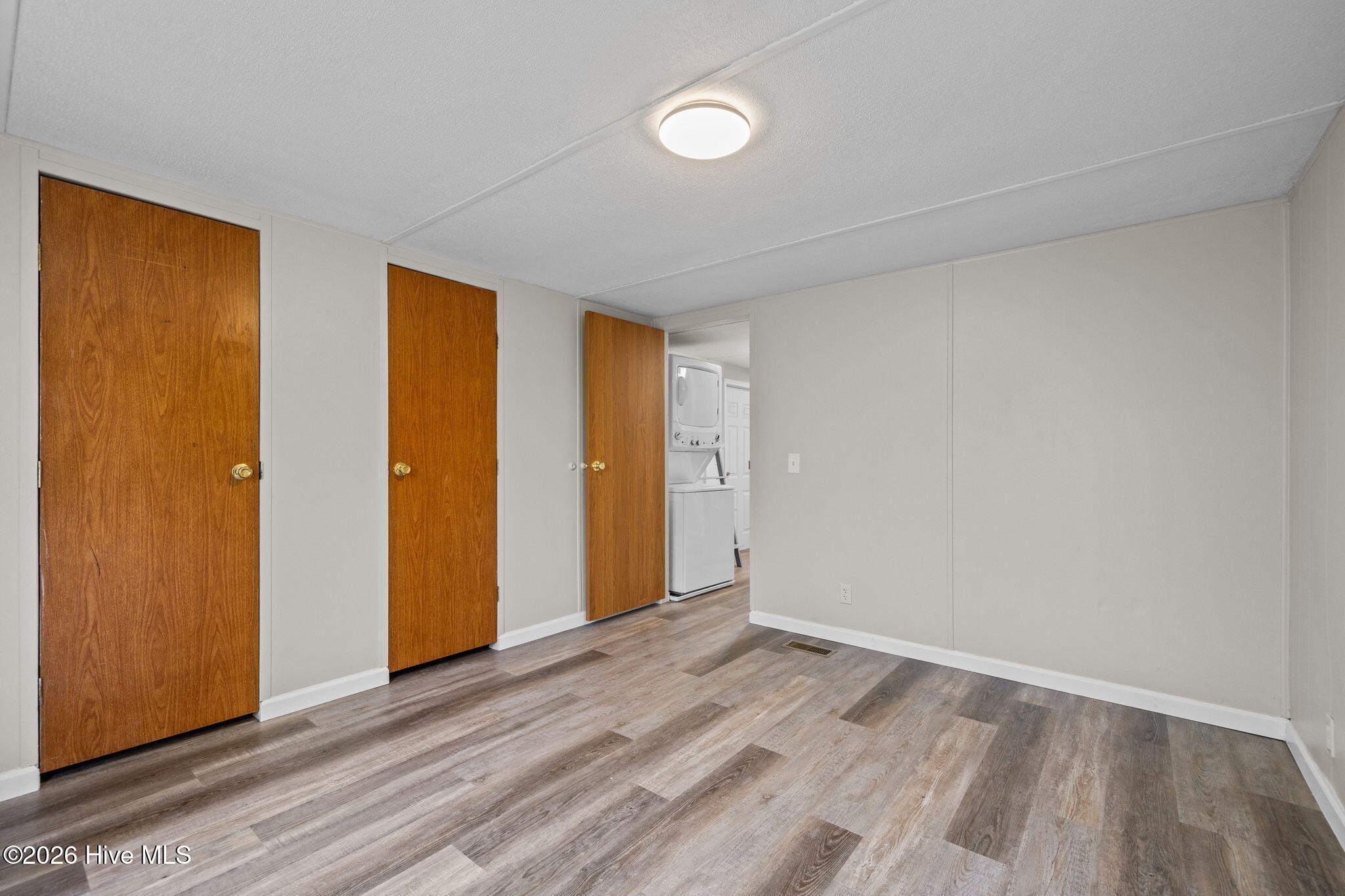 670 Straits Road Property Photo 6