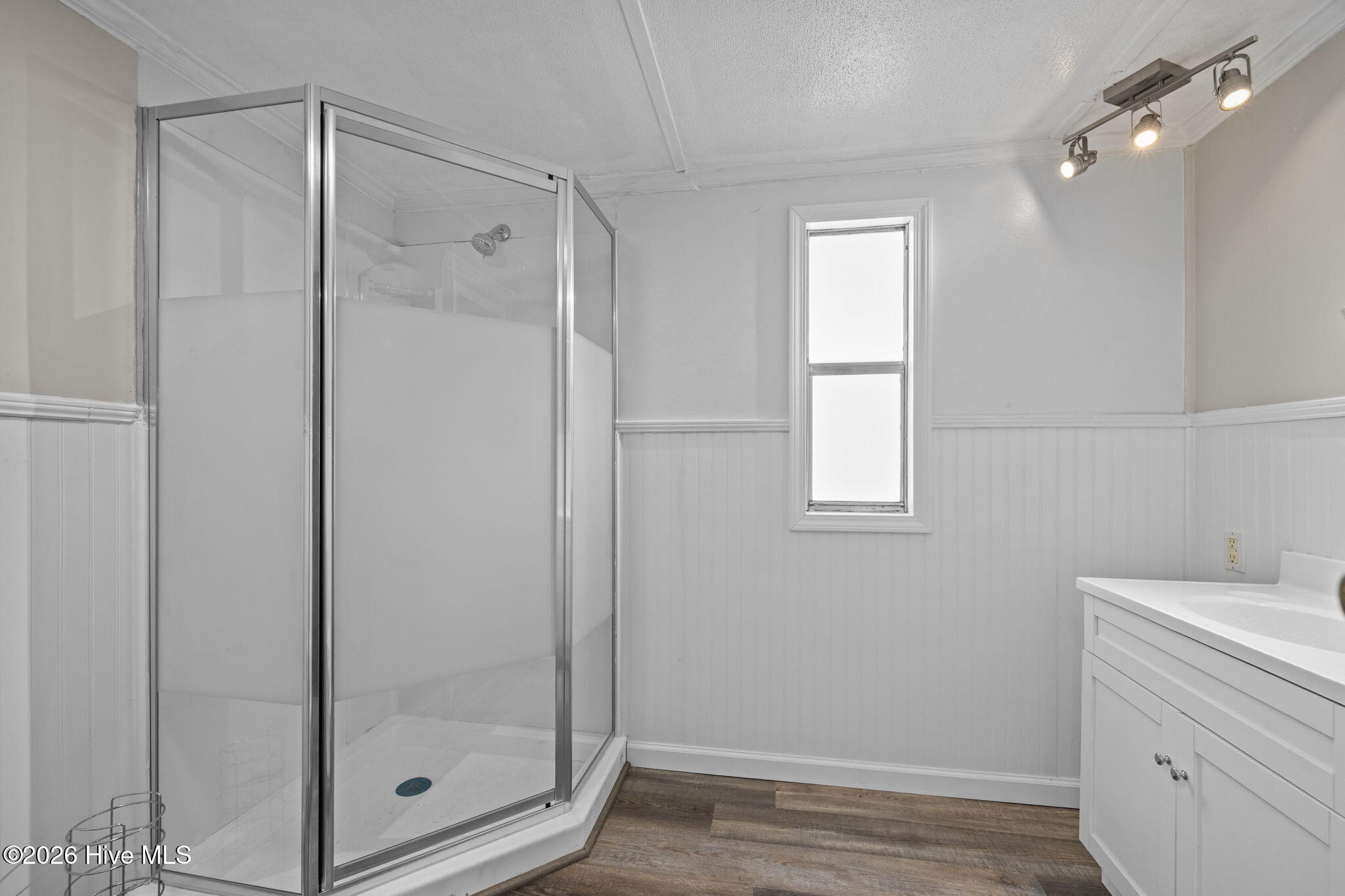 670 Straits Road Property Photo 8