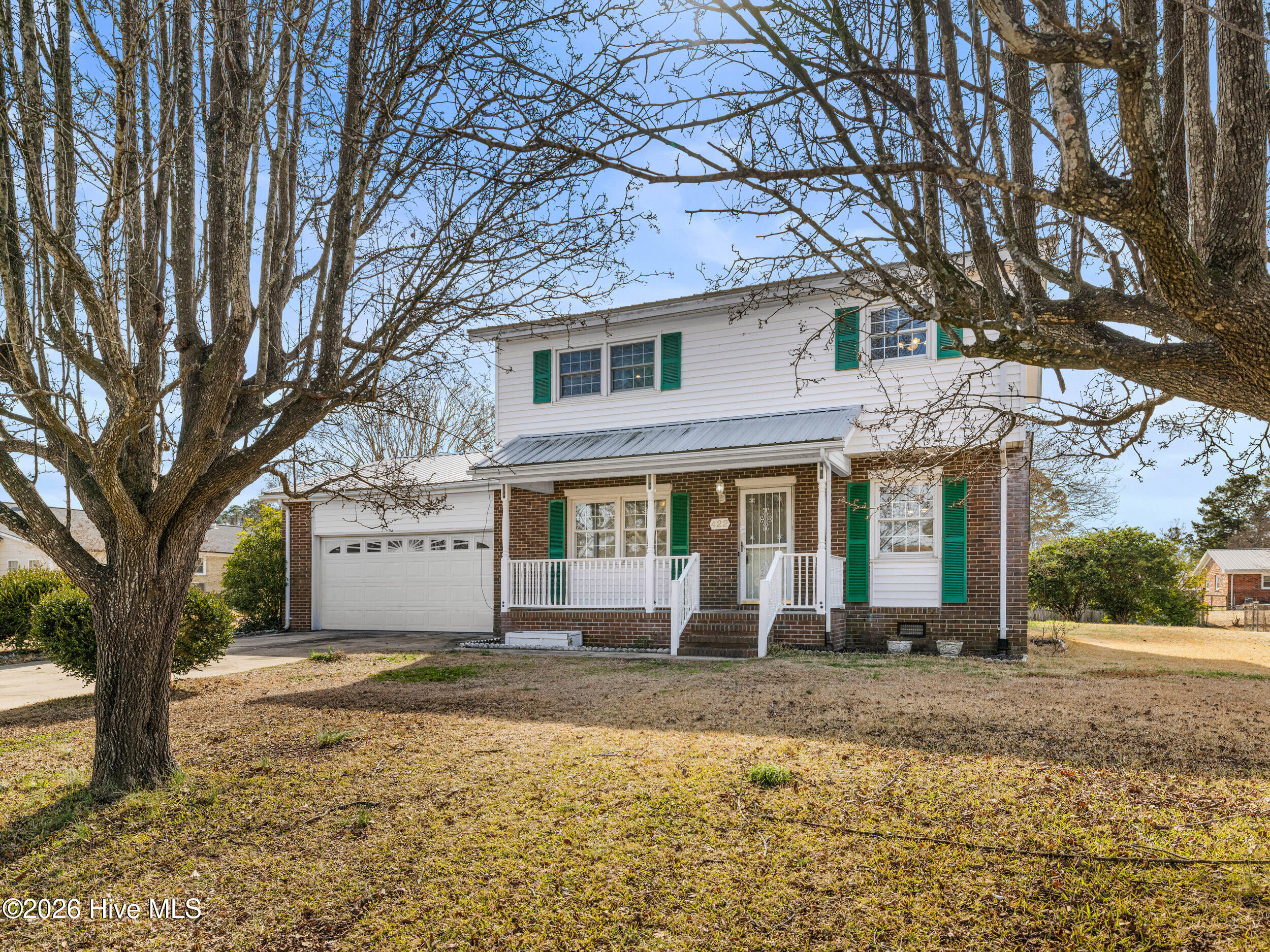 422 Thomas Drive Property Photo 6