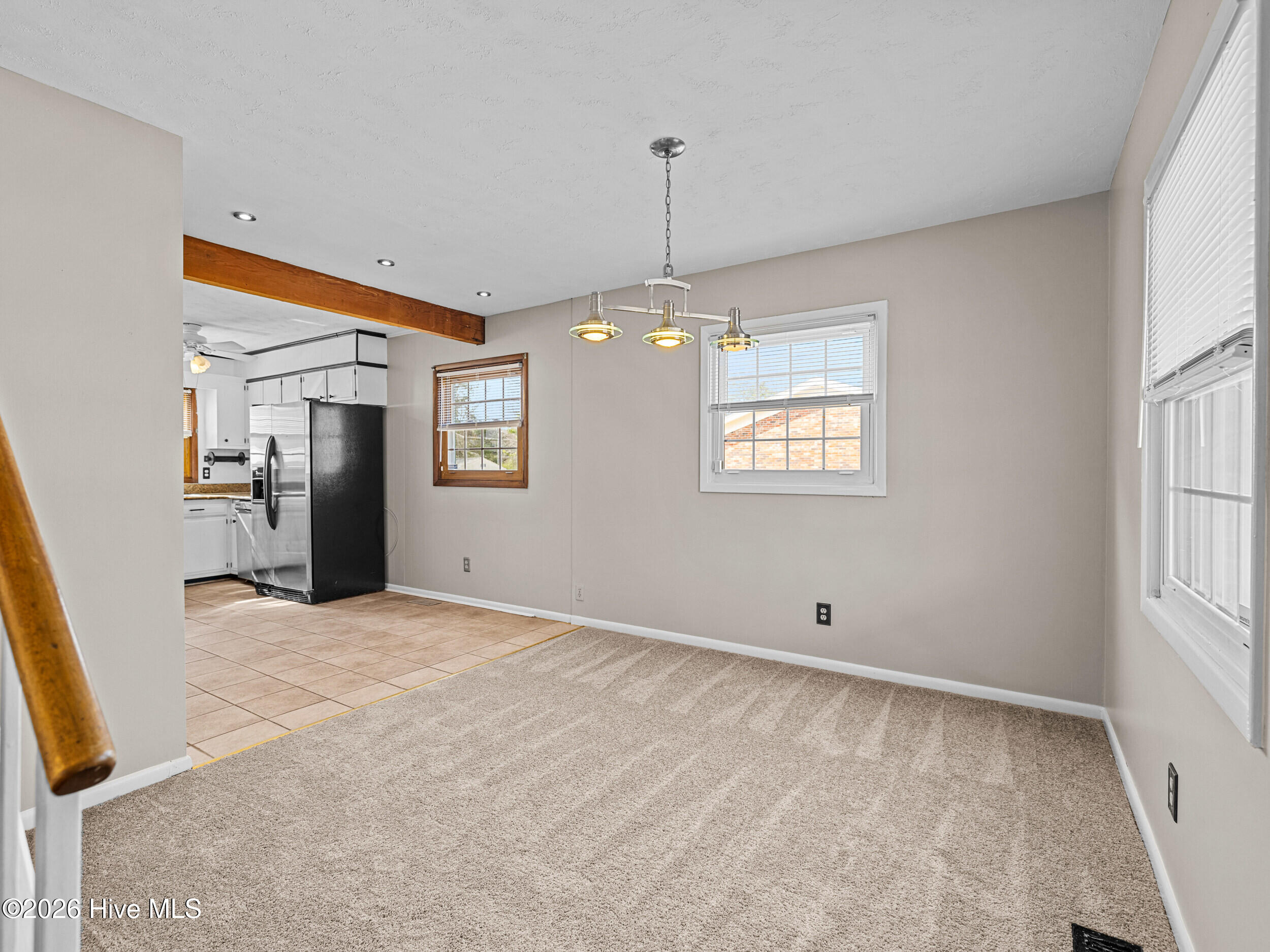422 Thomas Drive Property Photo 18