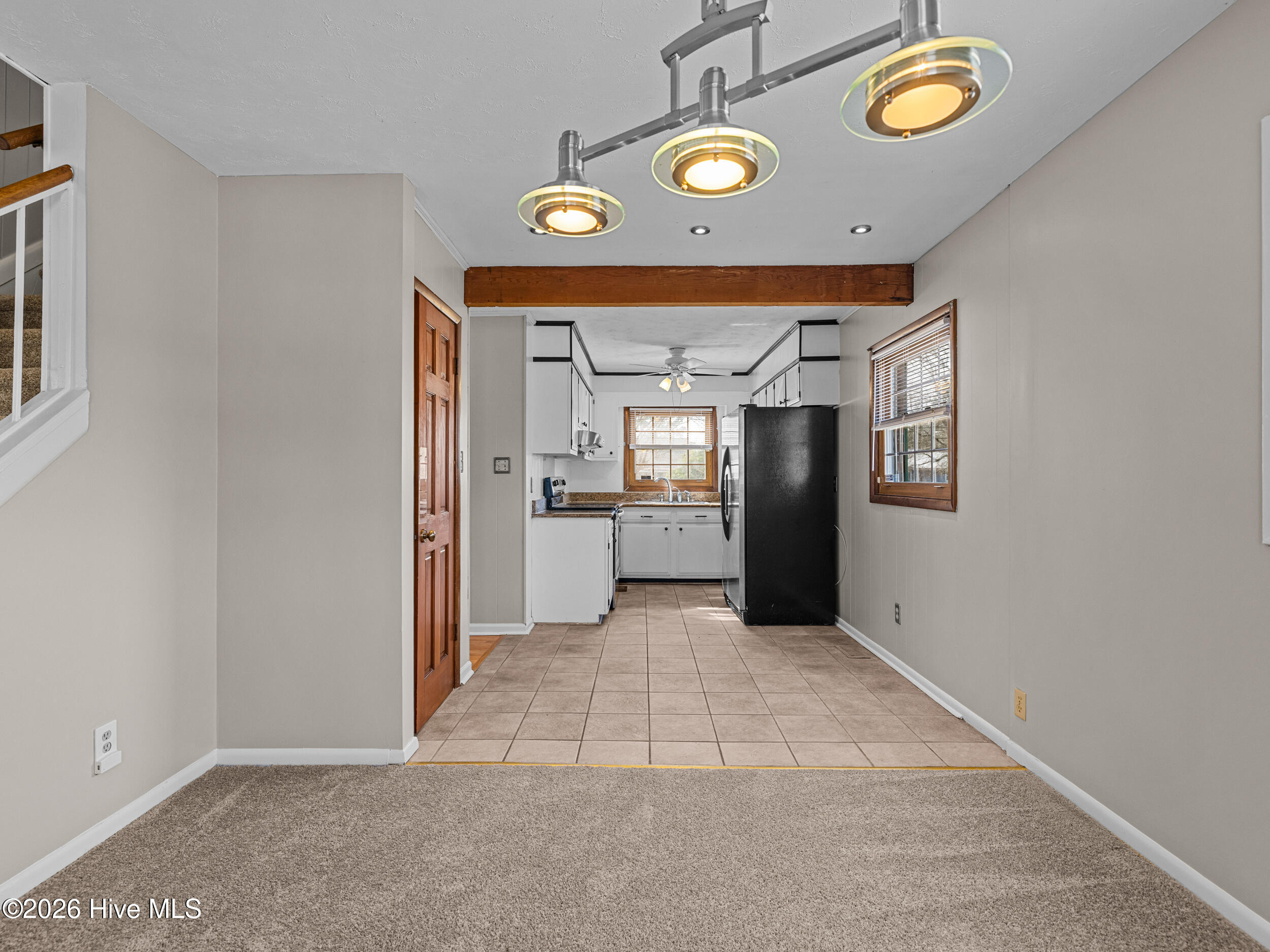 422 Thomas Drive Property Photo 20