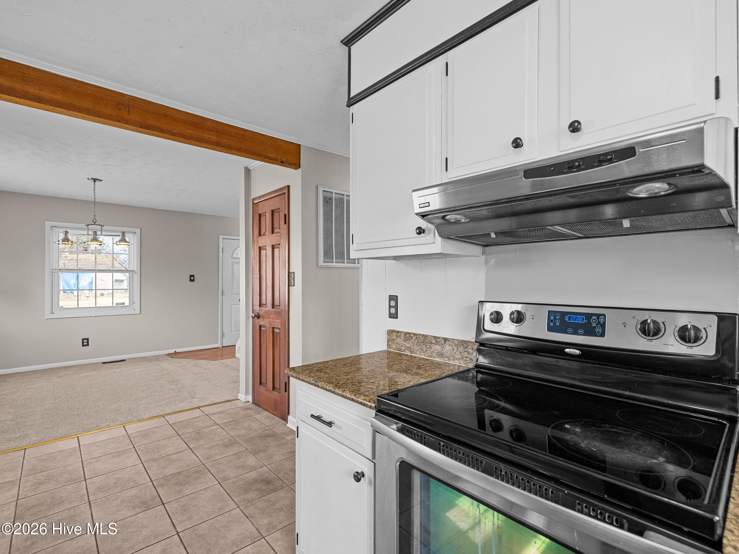 422 Thomas Drive Property Photo 24