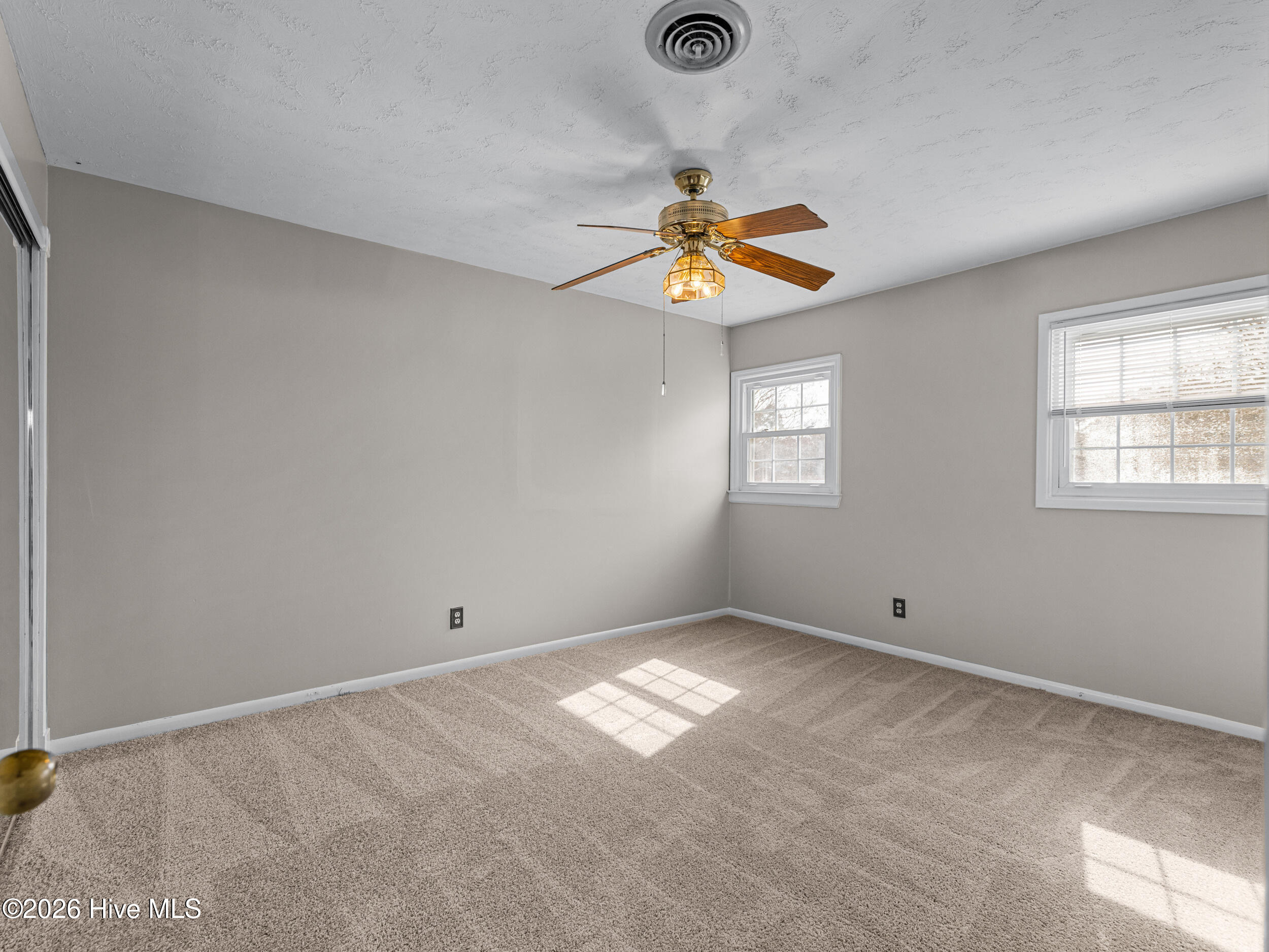 422 Thomas Drive Property Photo 30
