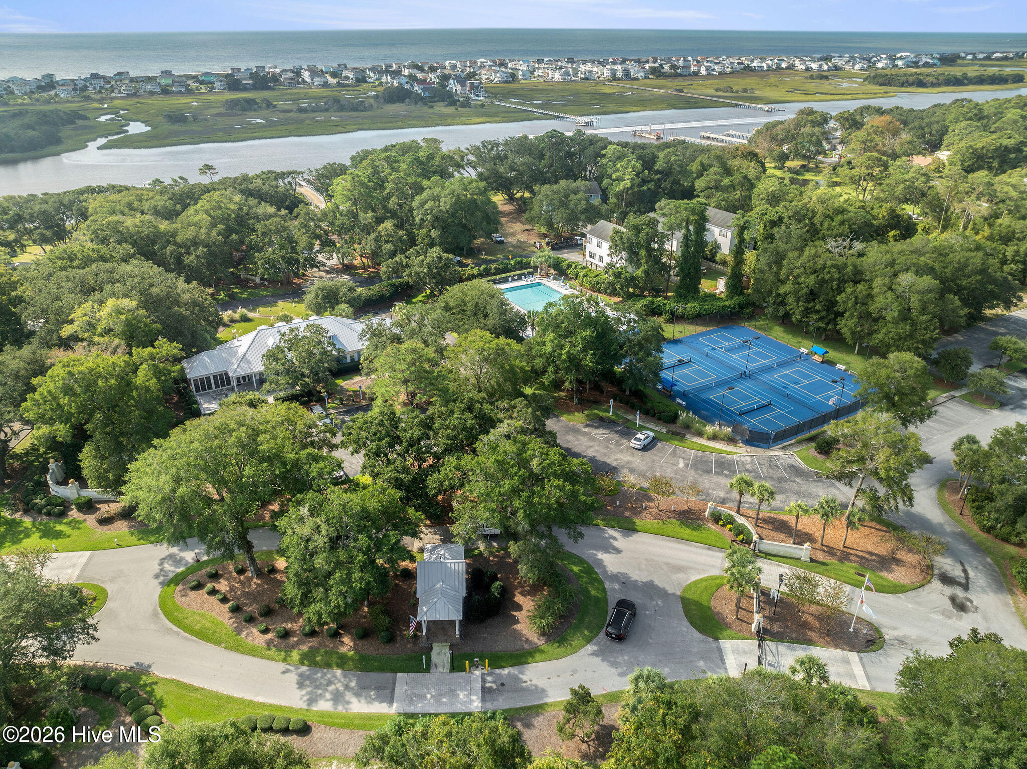 3345 430 Stone Crab Court Sw Property Photo 8
