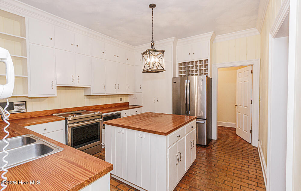 108 Candle Court Property Photo 35