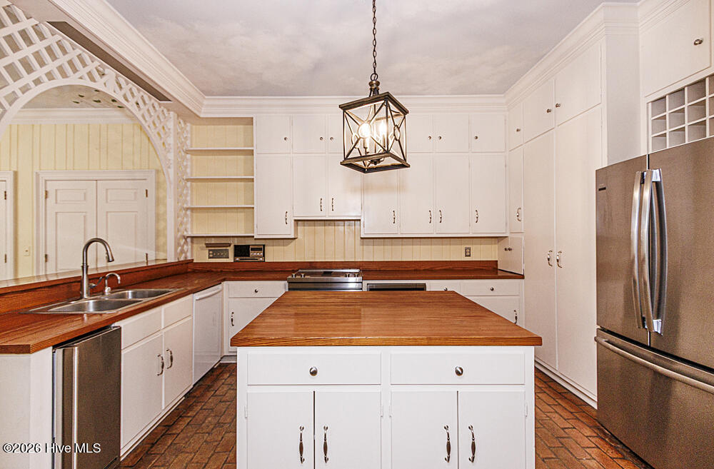 108 Candle Court Property Photo 36