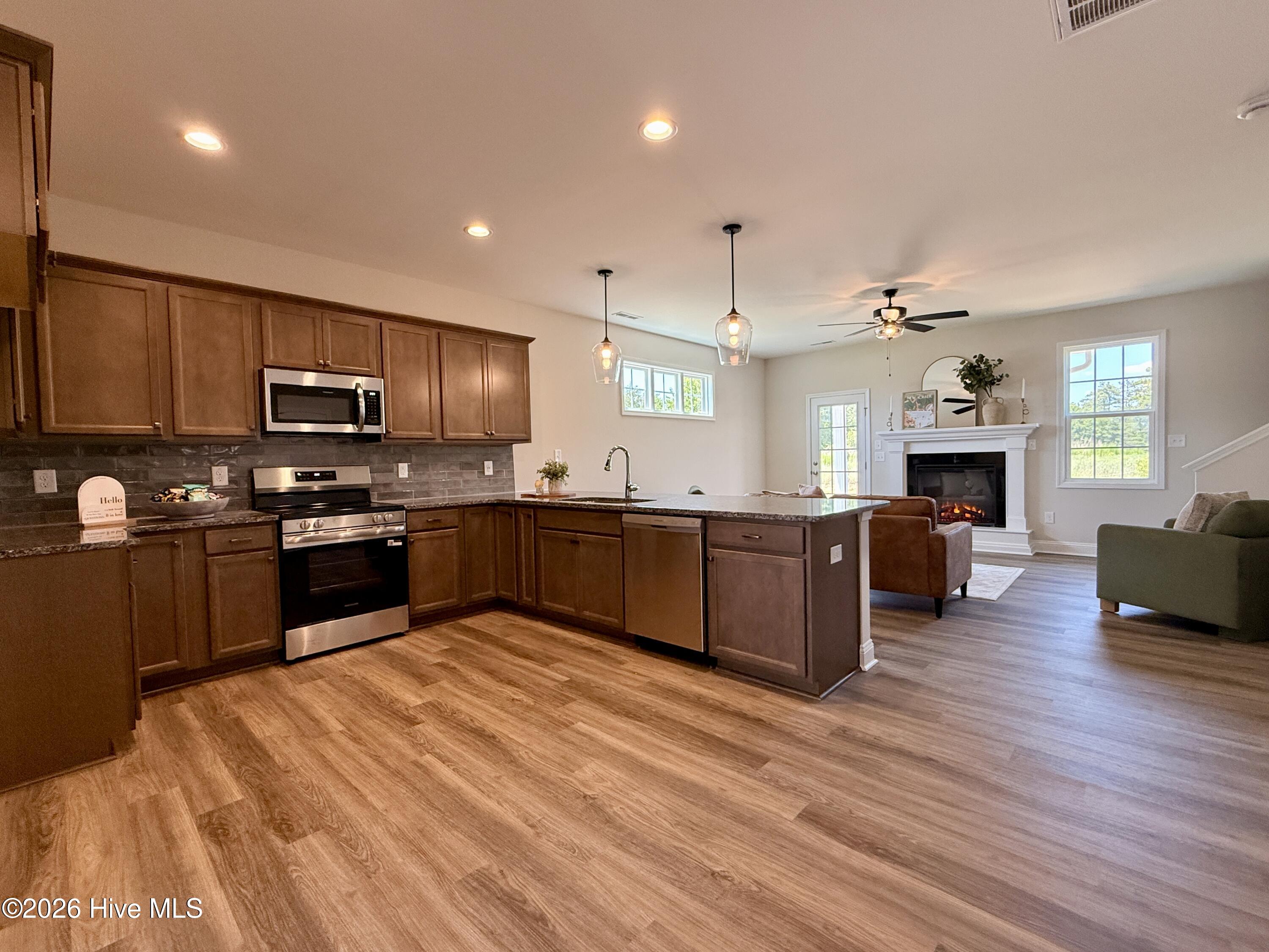 253 Crowville Street Property Photo 6