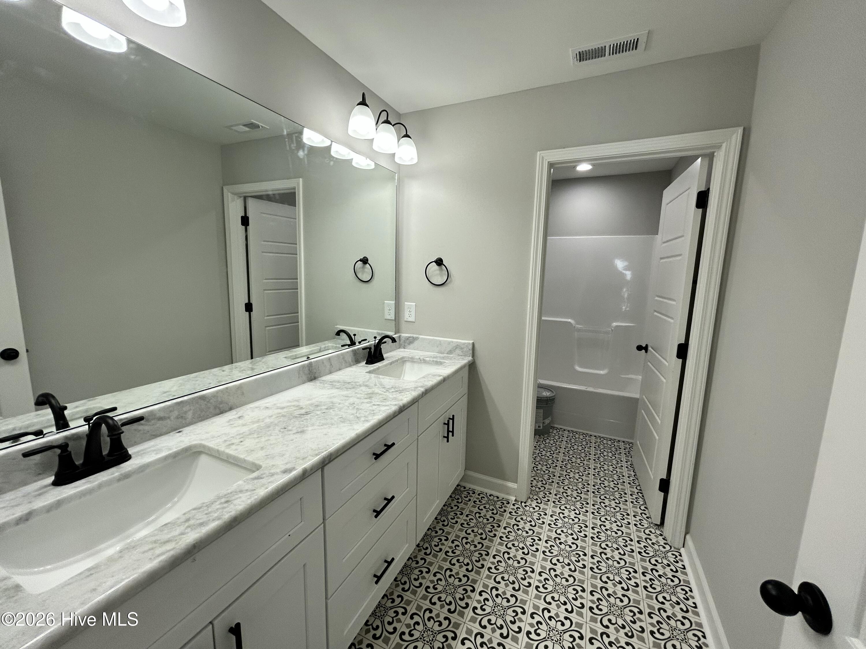 3763 Huntcliff Drive Property Photo 19