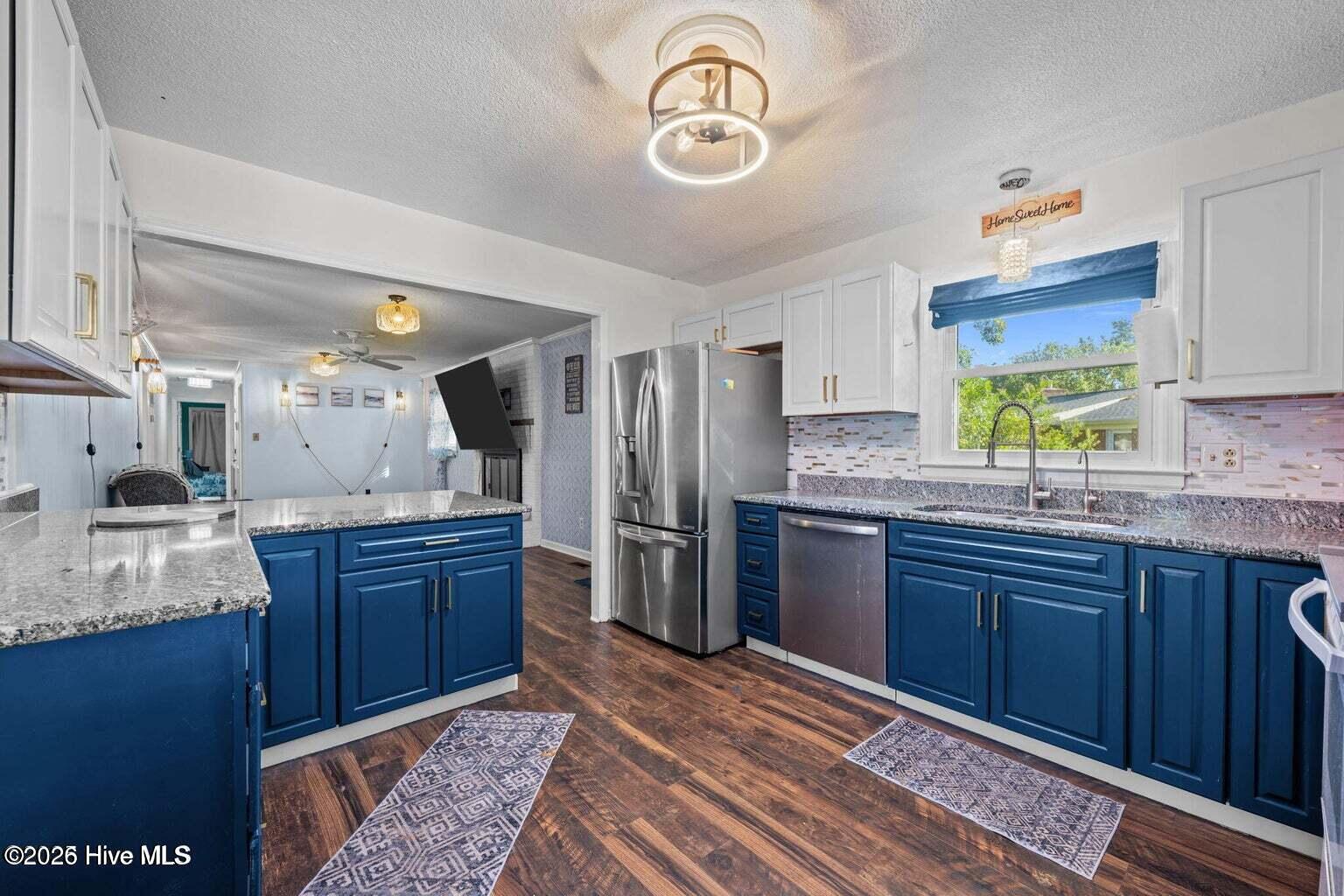 200 Stratford Road Property Photo 3