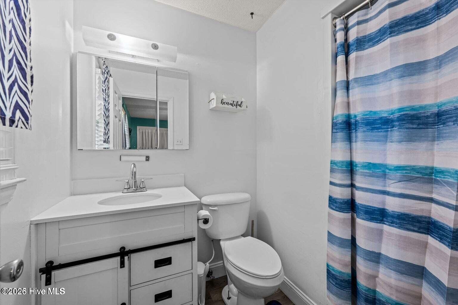 200 Stratford Road Property Photo 9
