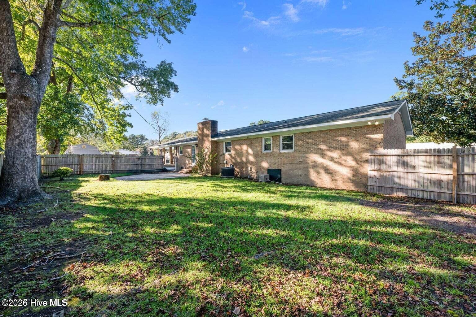 200 Stratford Road Property Photo 12