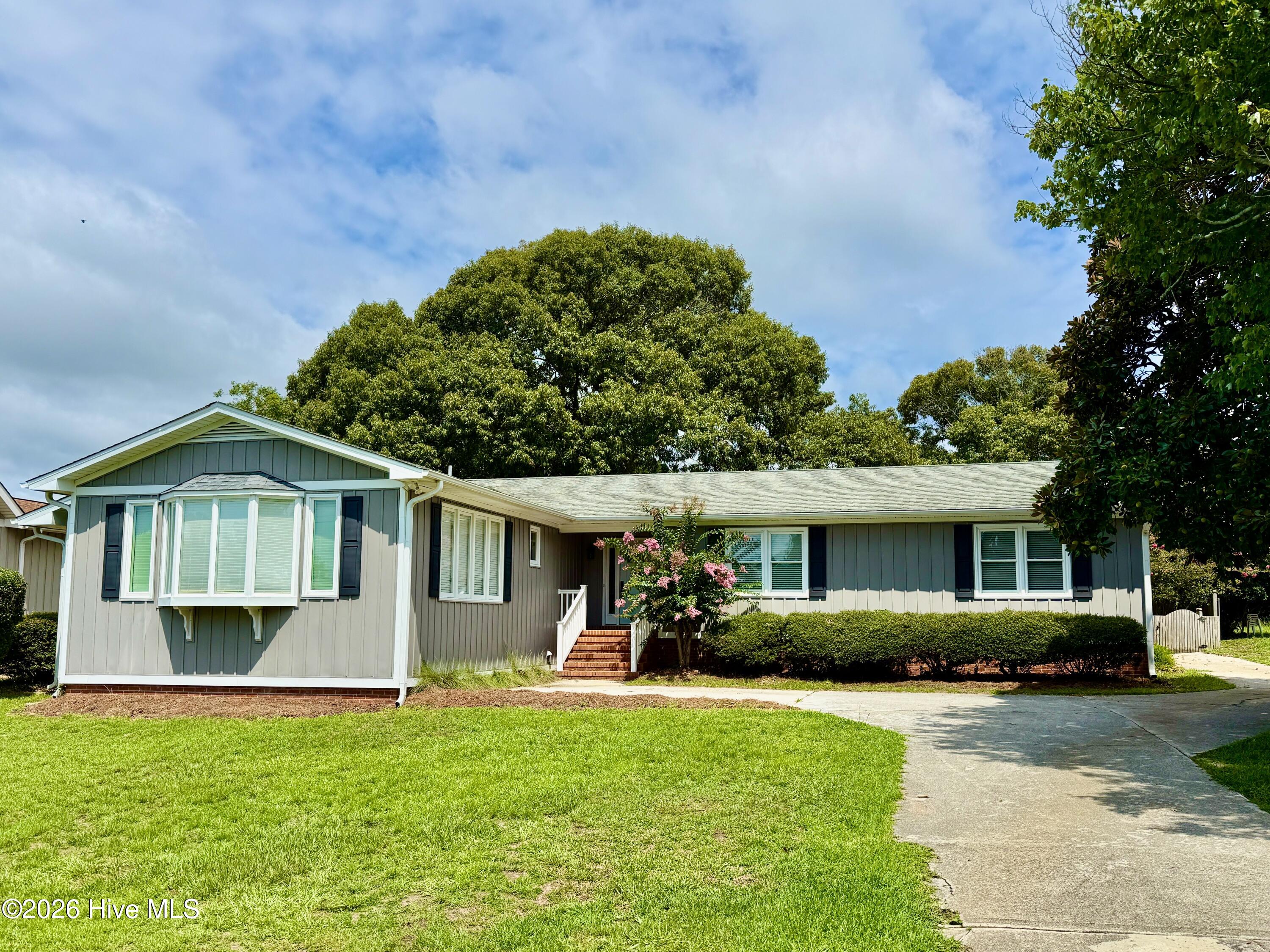 1966 Kings Landing Road Property Photo 1