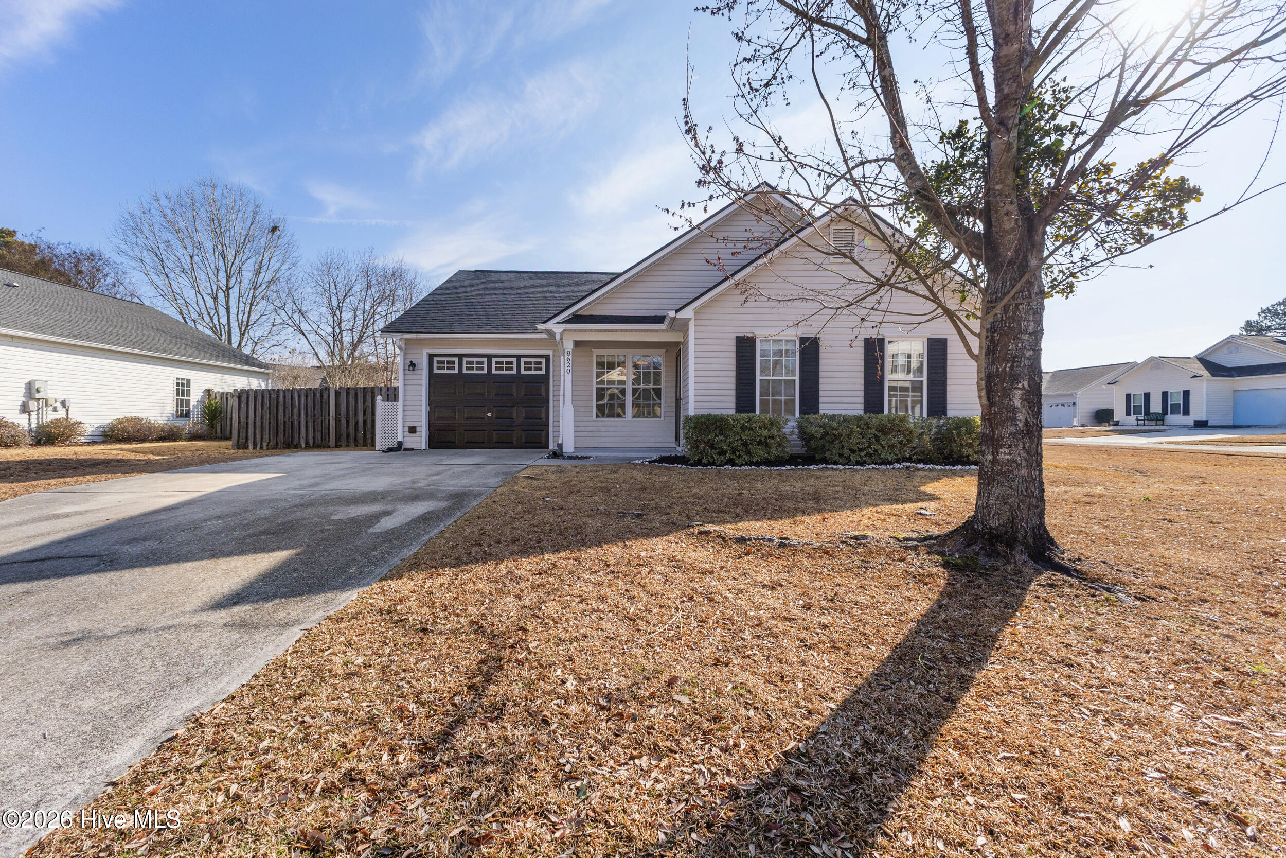 8620 Orchard Loop Road Ne Property Photo 3