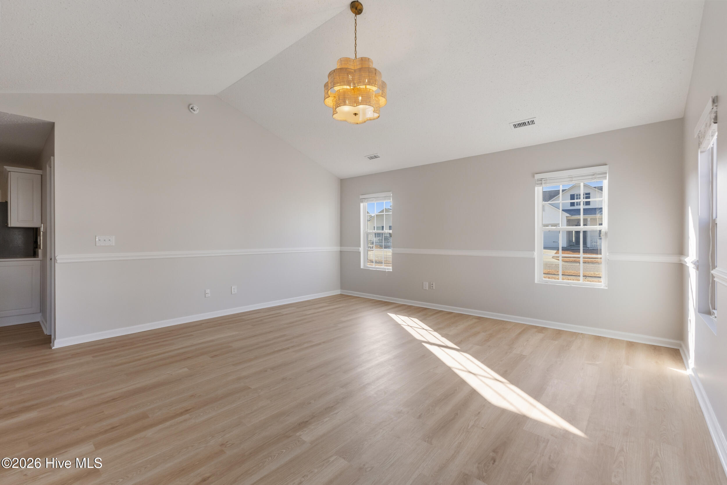 8620 Orchard Loop Road Ne Property Photo 11