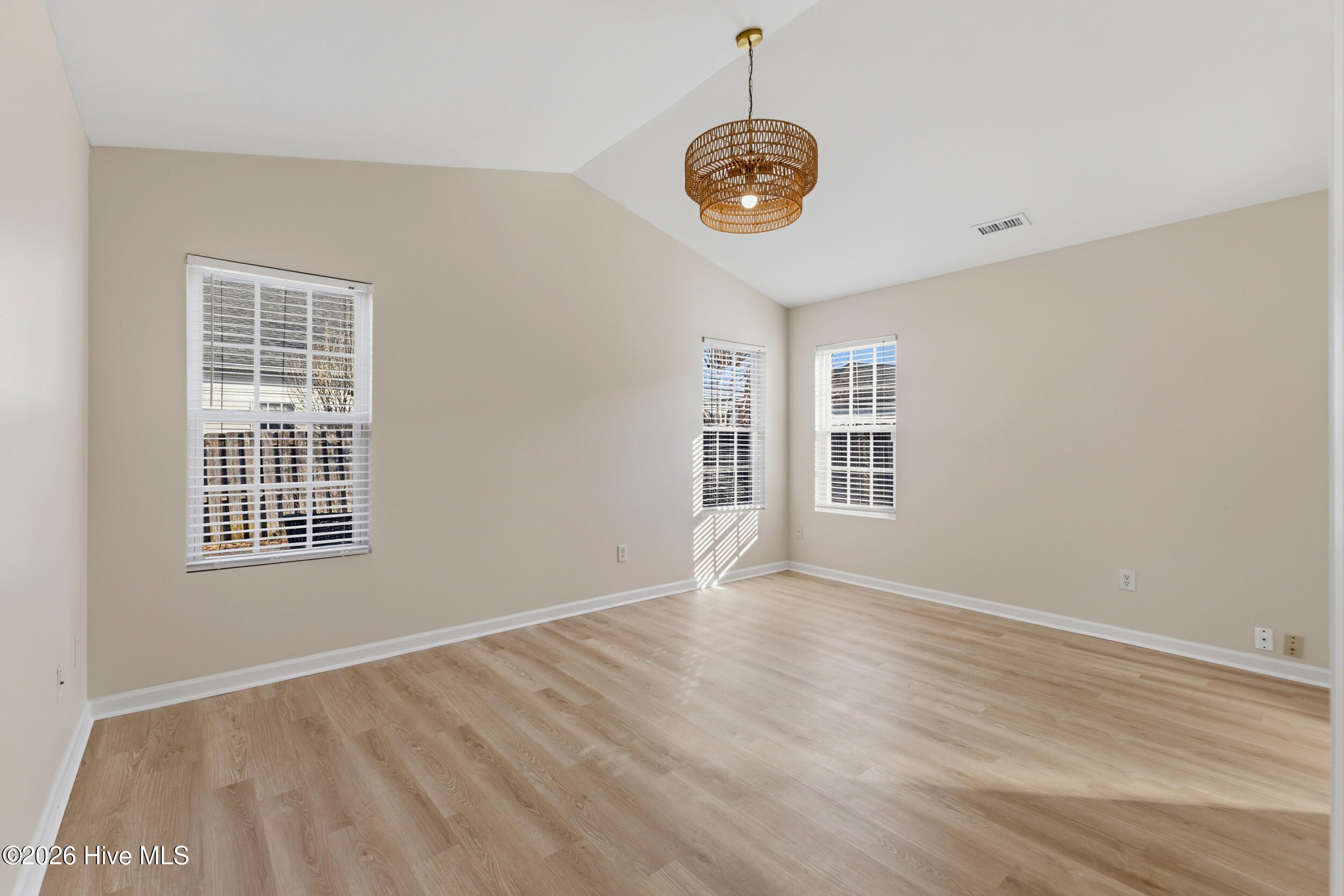 8620 Orchard Loop Road Ne Property Photo 21