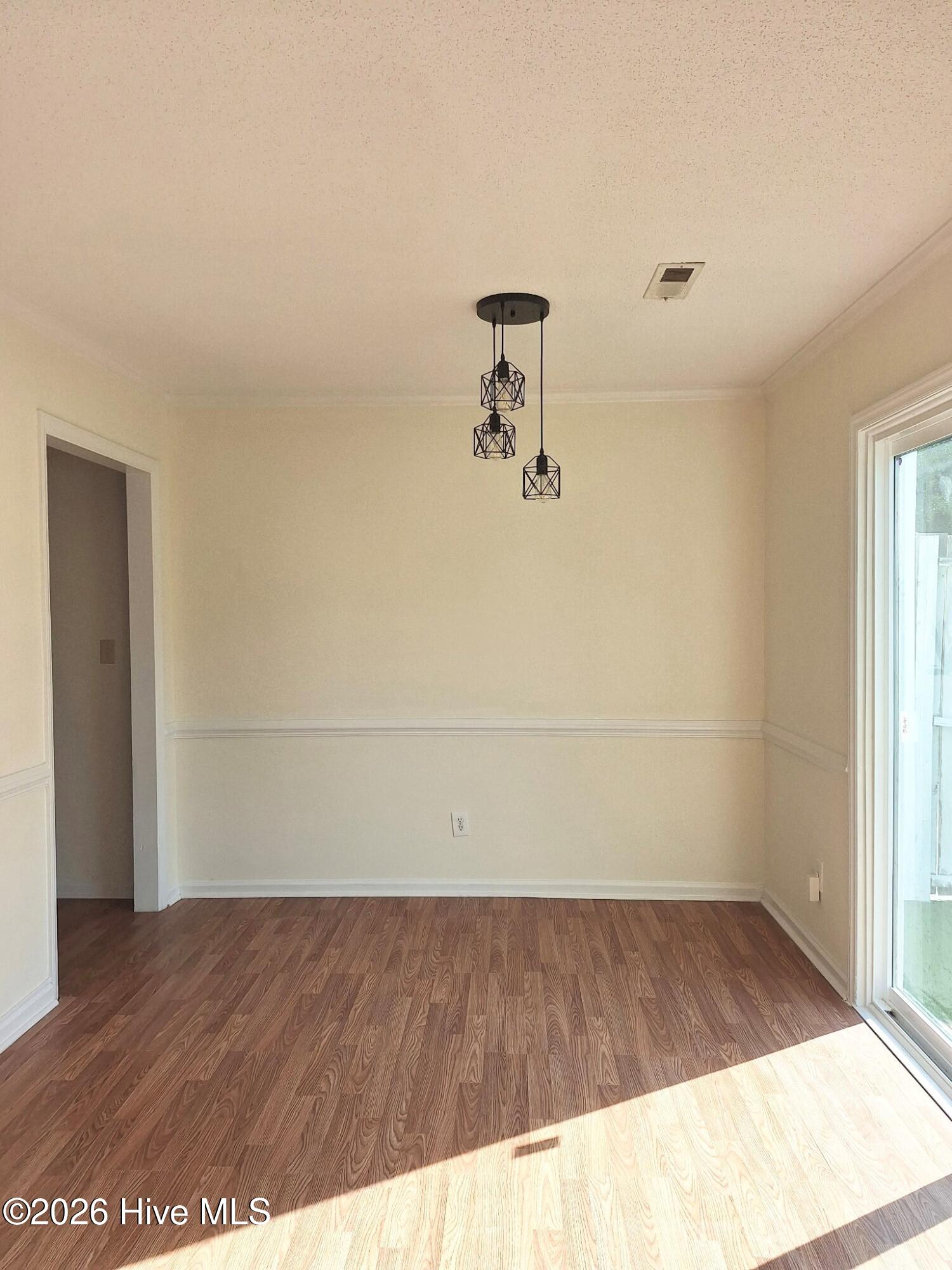 3995 Sterling Pointe Drive Kkk5 Property Photo 8