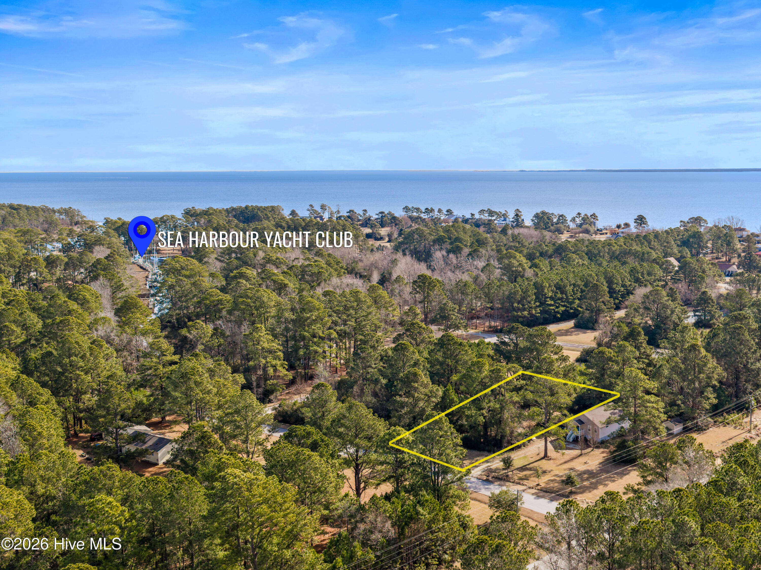 5996 Harbour Way Property Photo 6