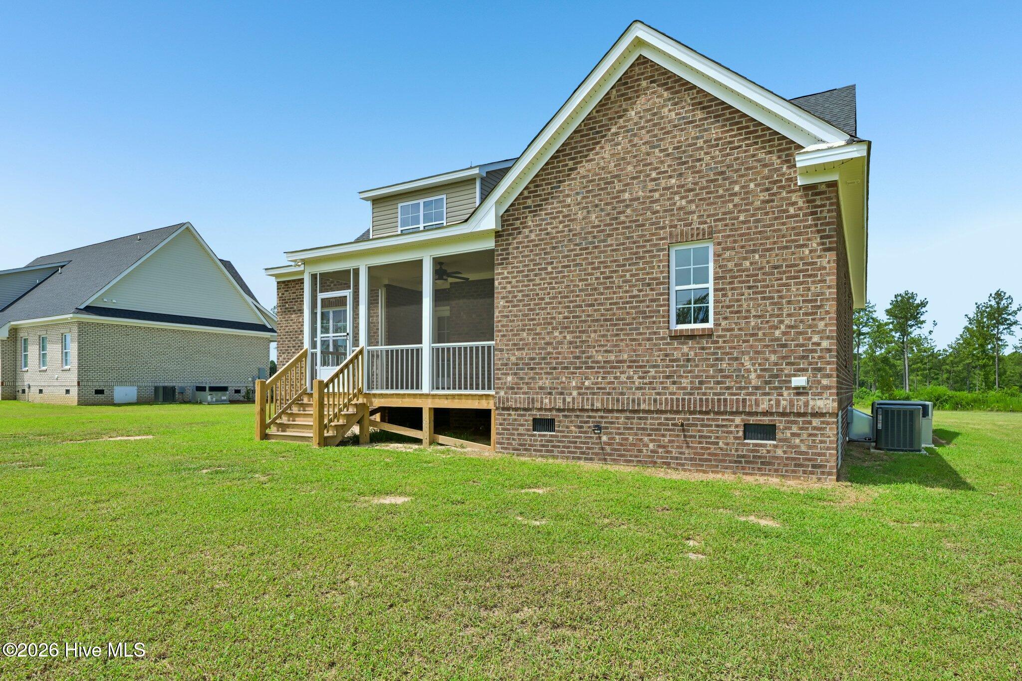 7615 Sweetwater Drive Property Photo 21