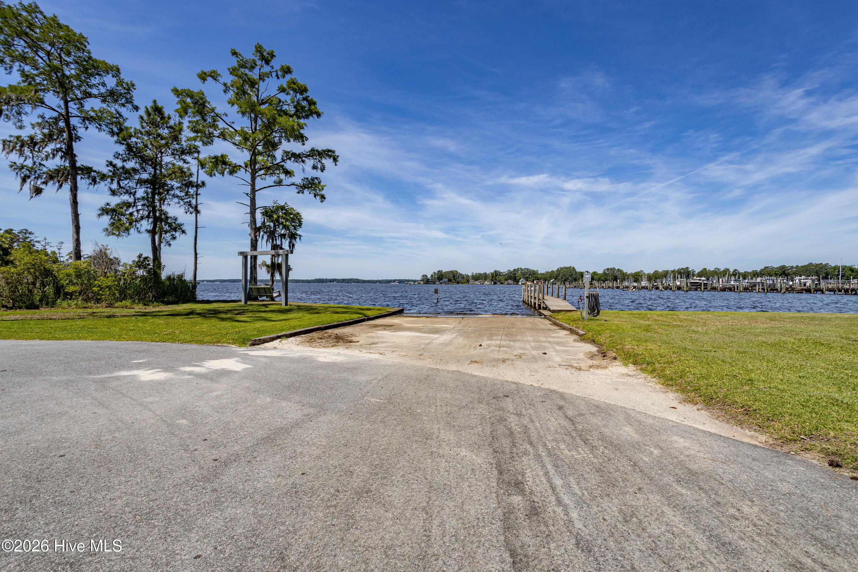122 Forecastle Court Property Photo 58