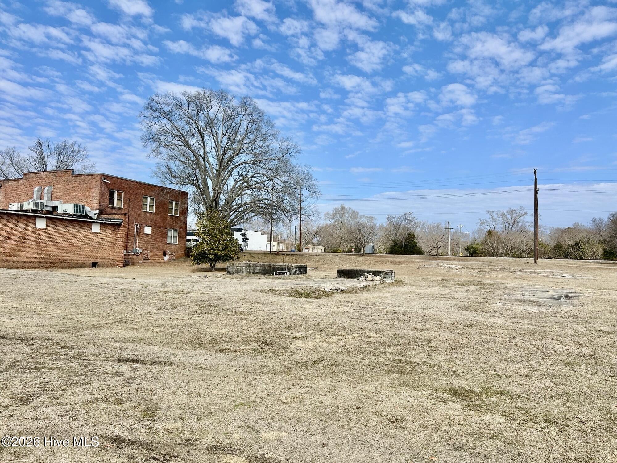 204 E Railroad Street Property Photo 7
