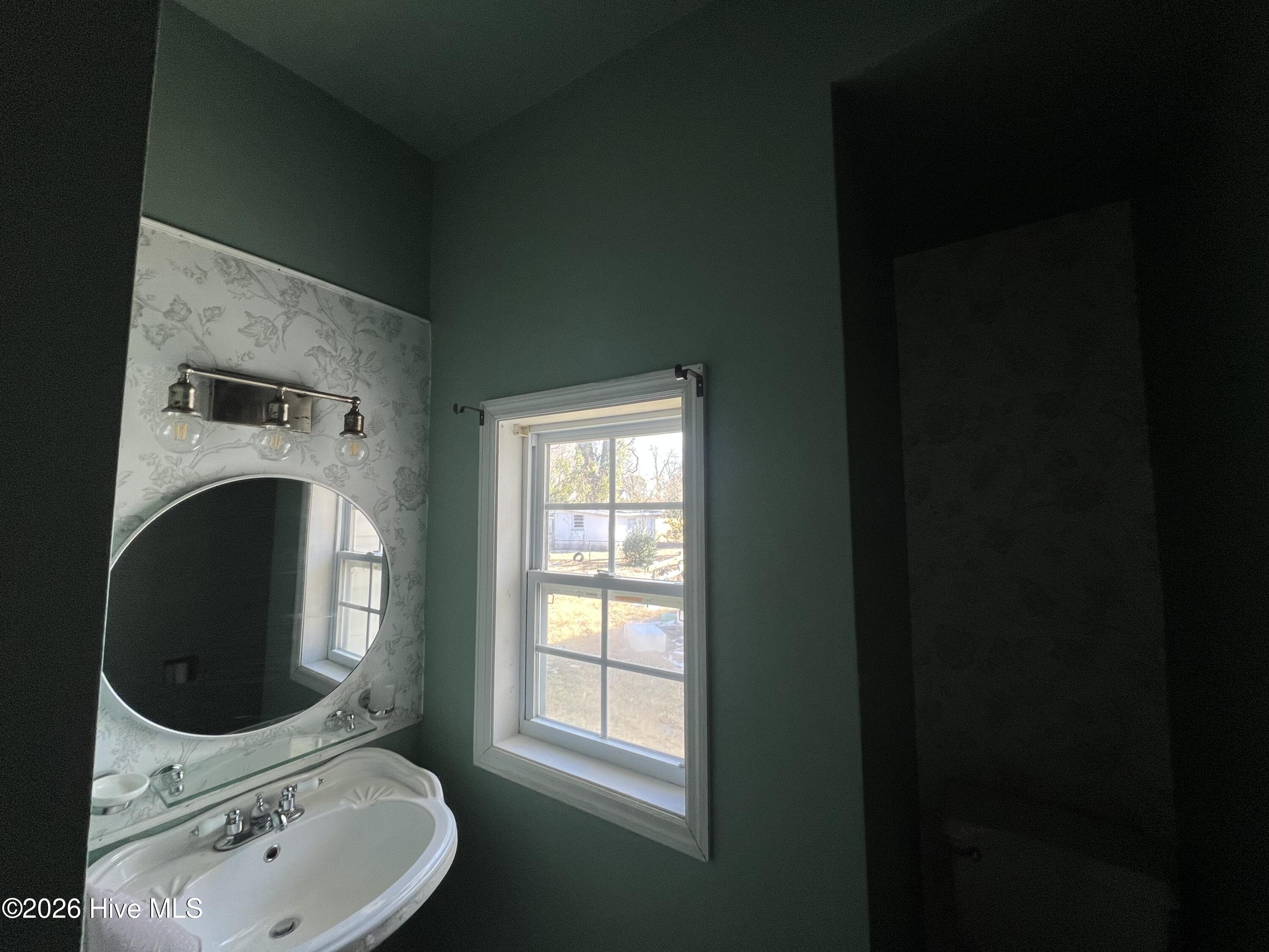 915 Saint David Street Property Photo 19