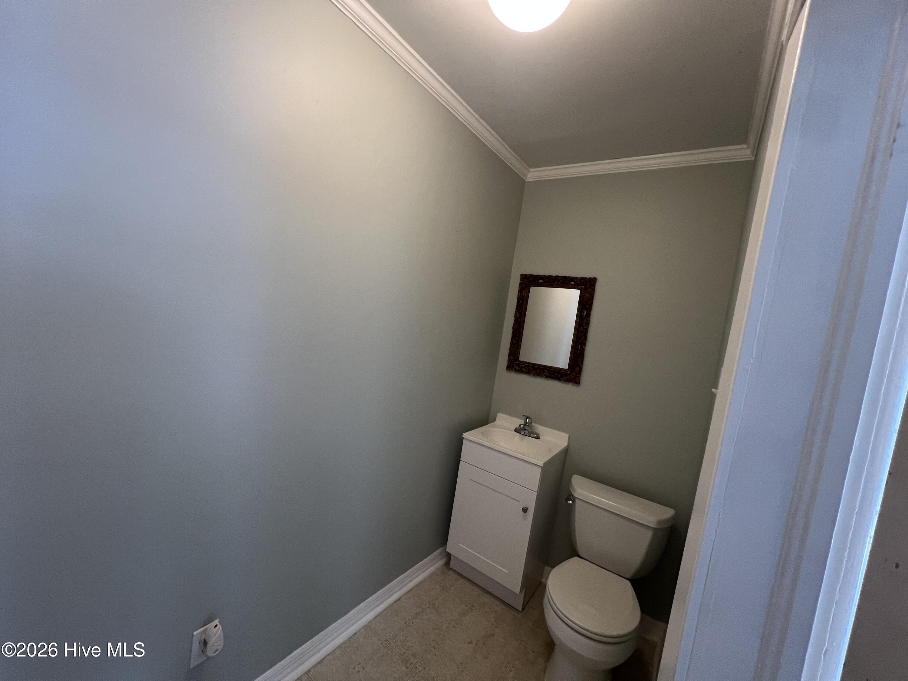 915 Saint David Street Property Photo 26