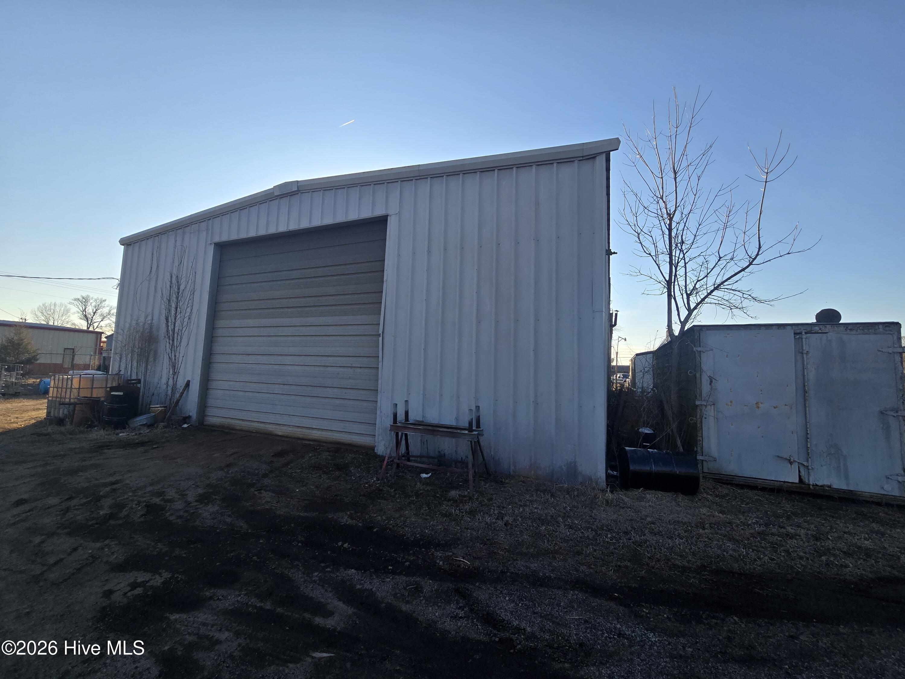718 Virginia Road Property Photo 3