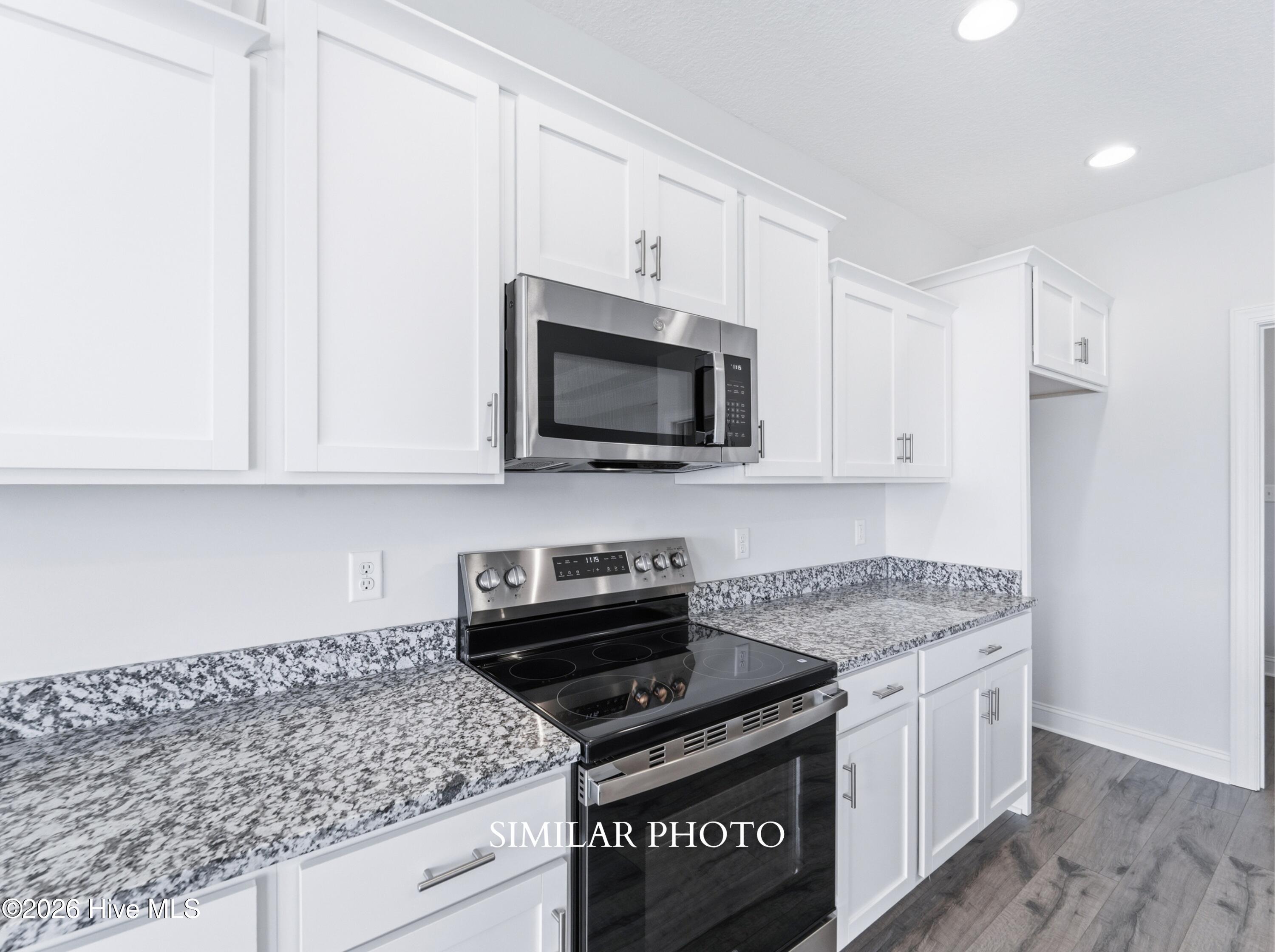 739 Regiment Road Property Photo 14