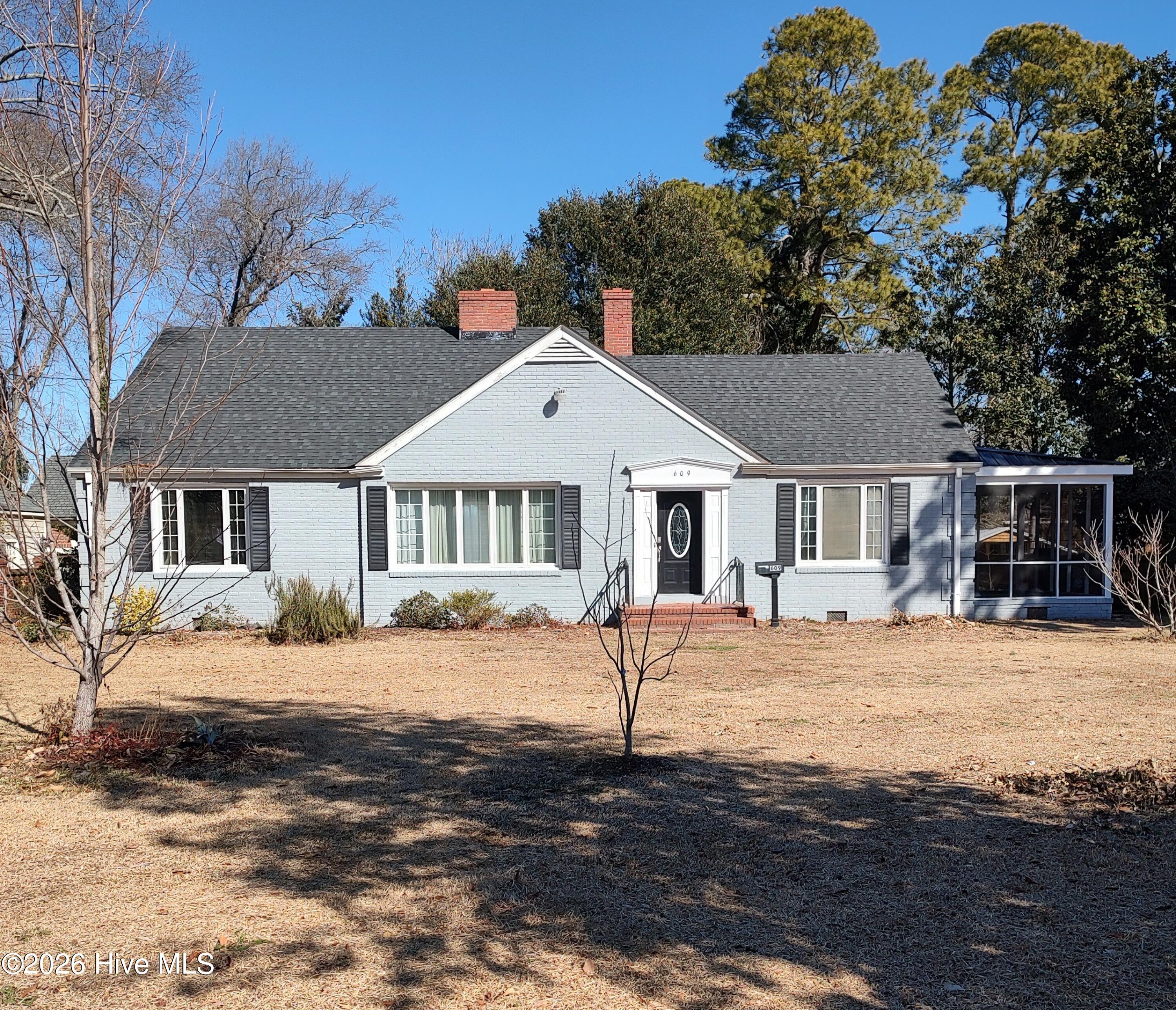 609 Beech Street Property Photo 1