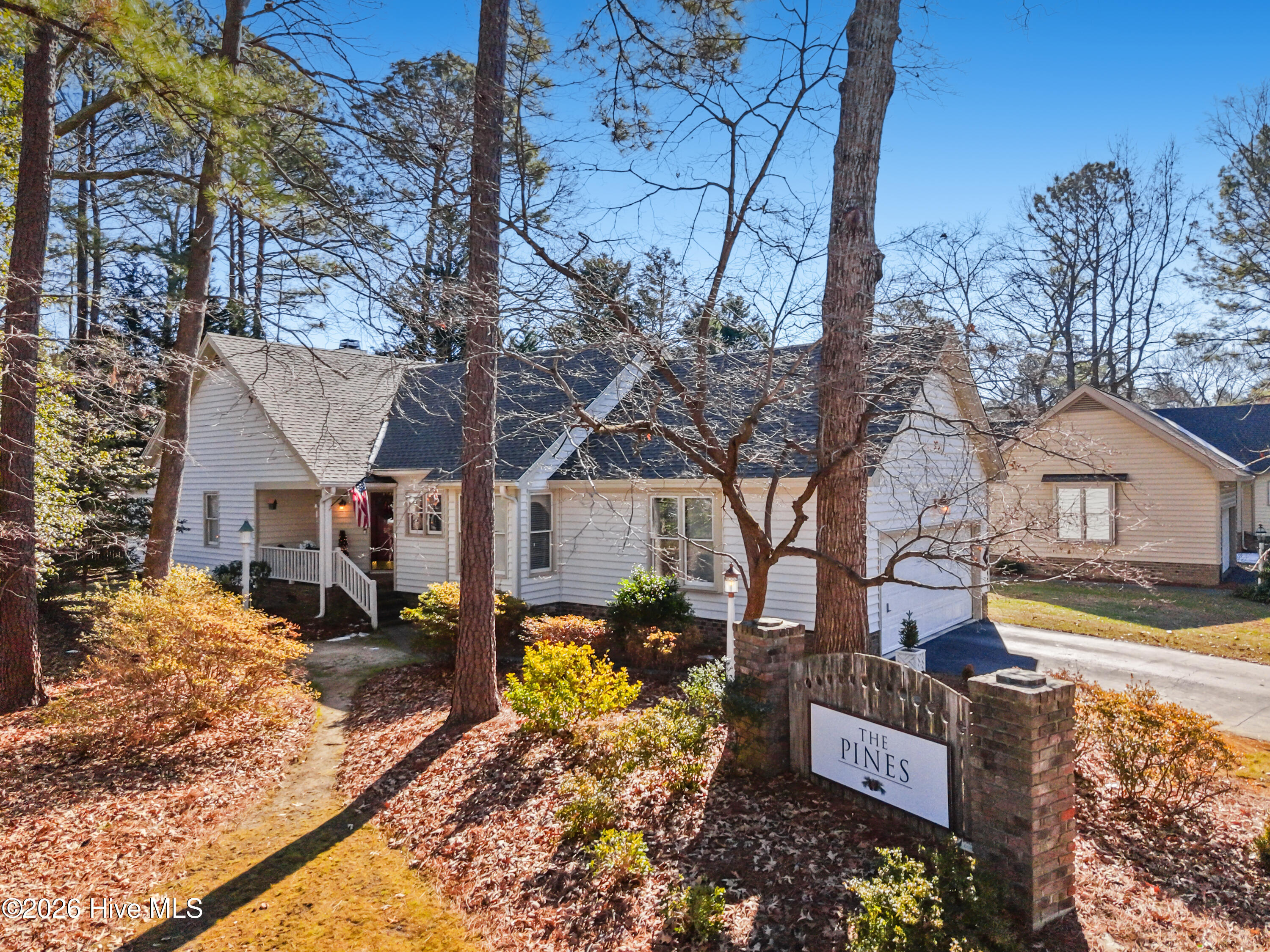1340 Fairway Terrace Property Photo 1