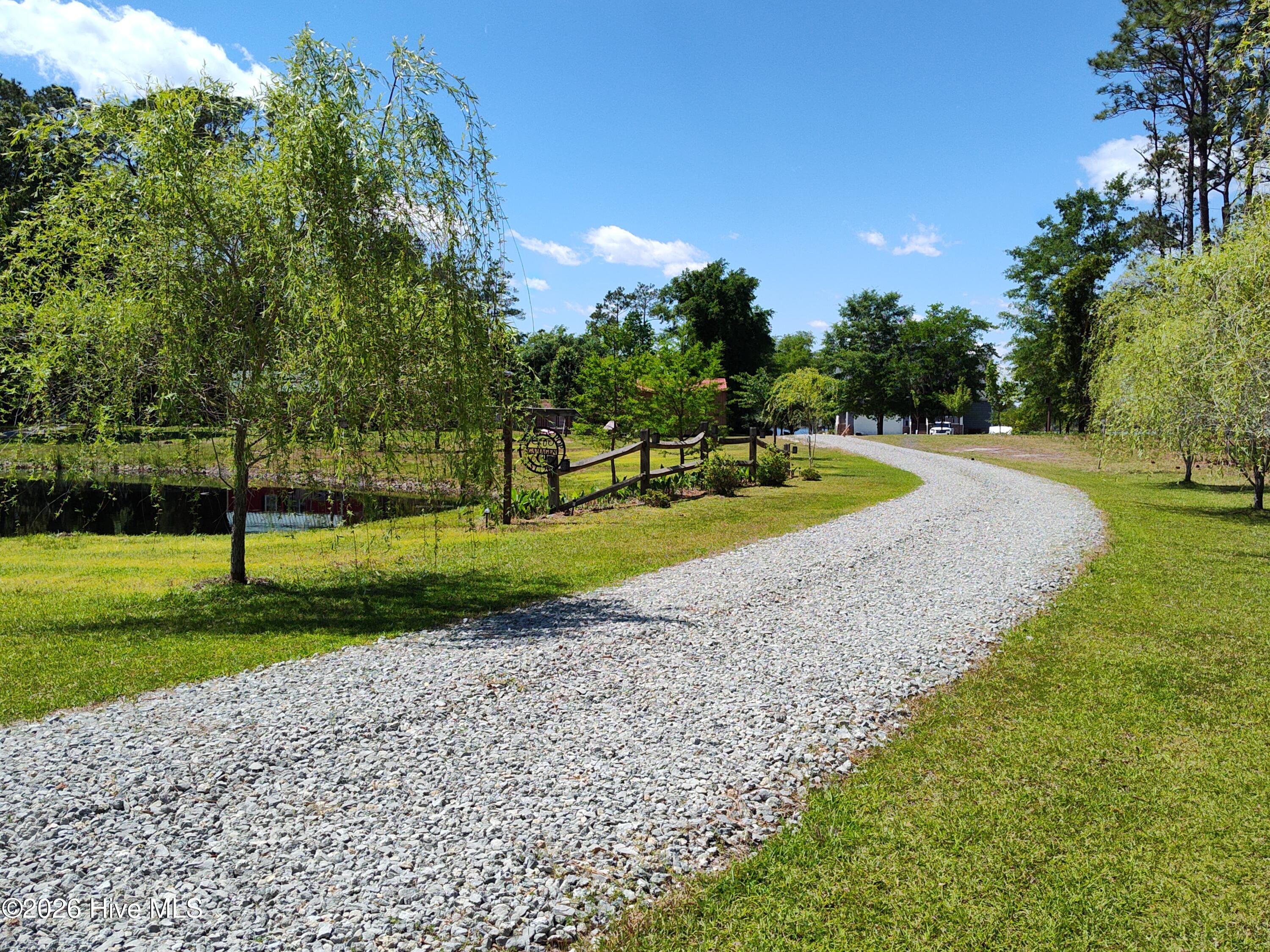 5544 Creek Pointe Road Property Photo 3