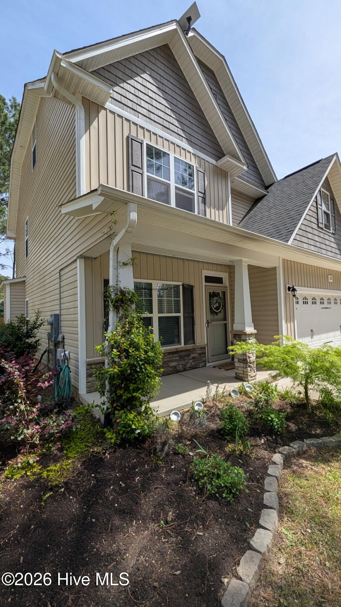 831 Thrush Drive Property Photo 3
