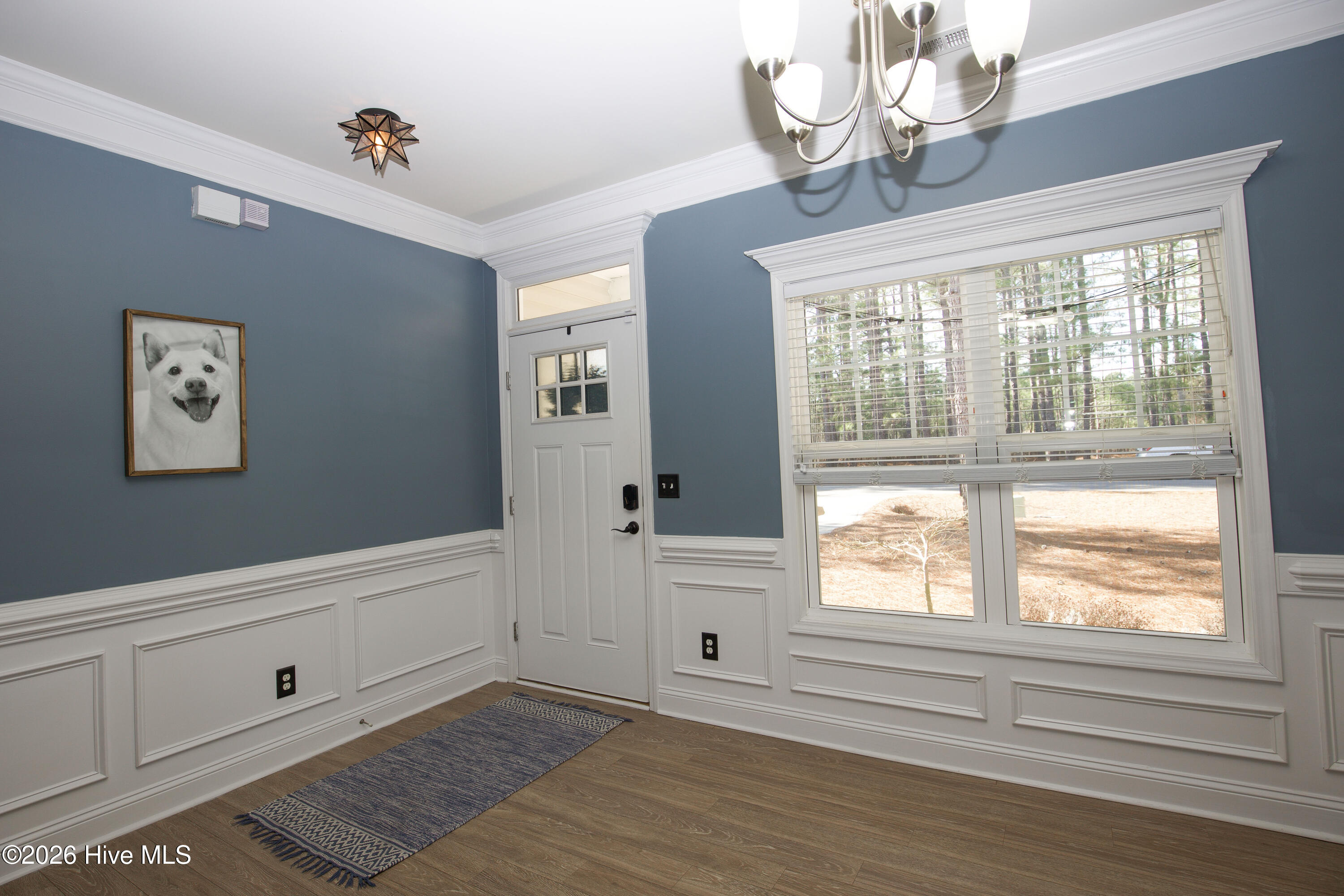 831 Thrush Drive Property Photo 6