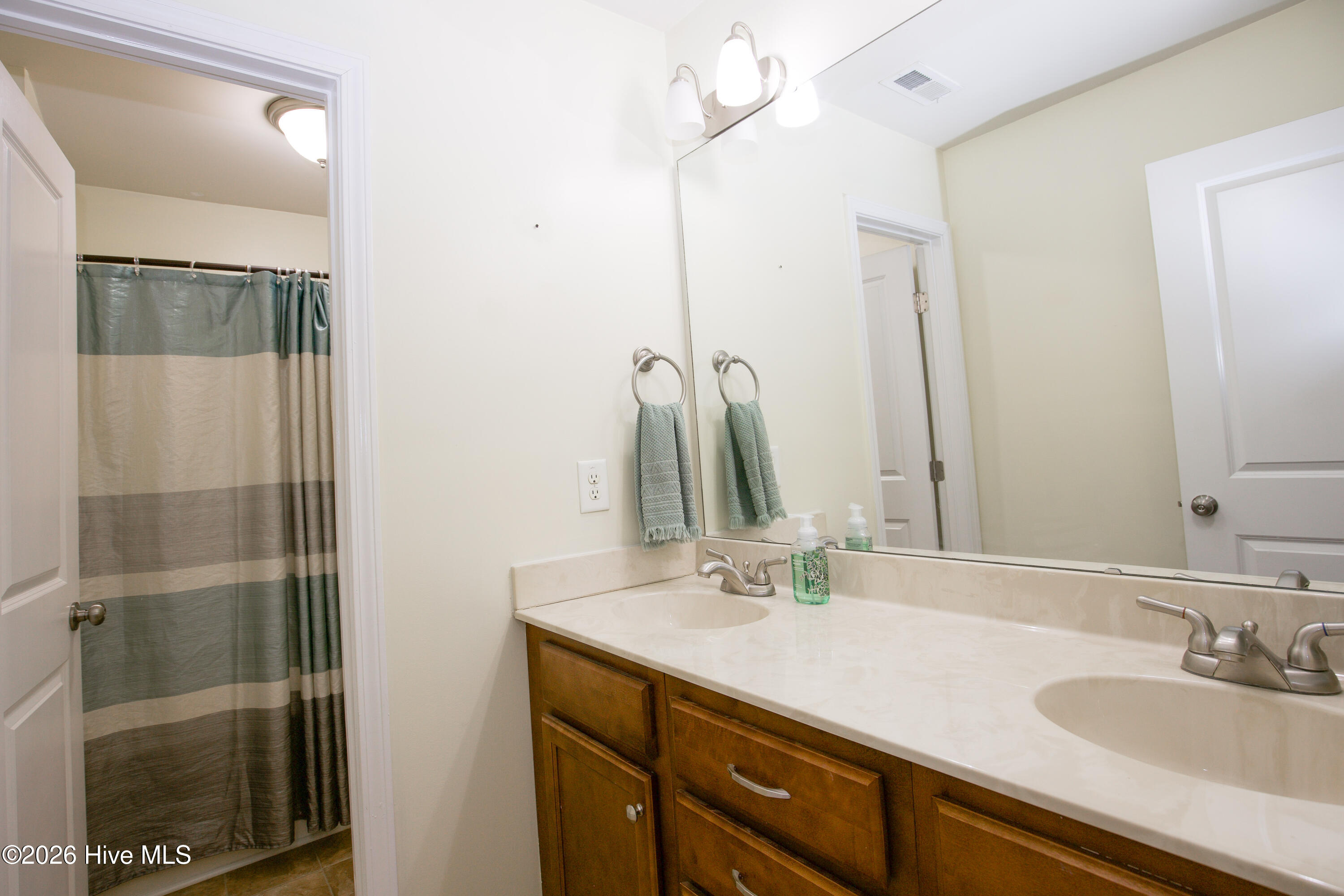 831 Thrush Drive Property Photo 36