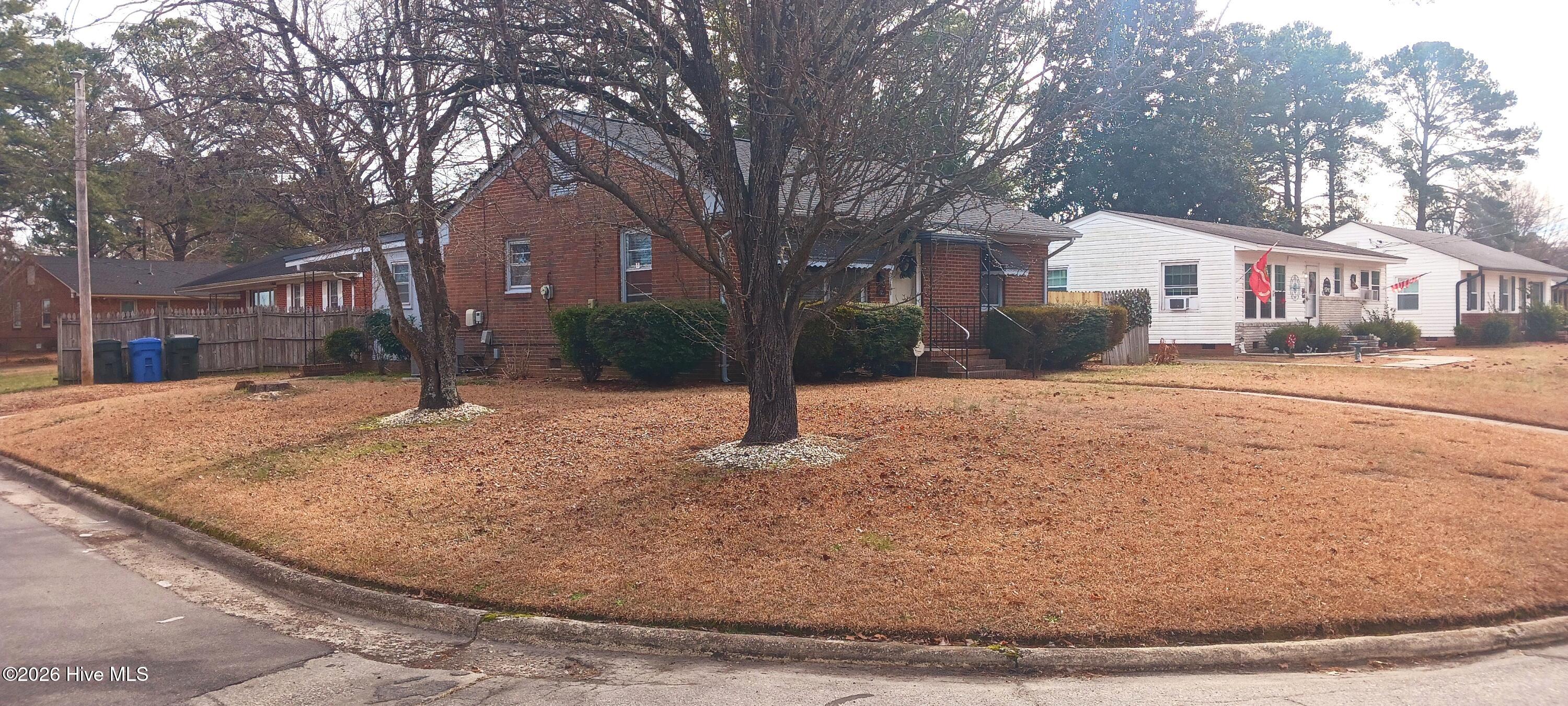 322 Jefferson Street W Property Photo 10
