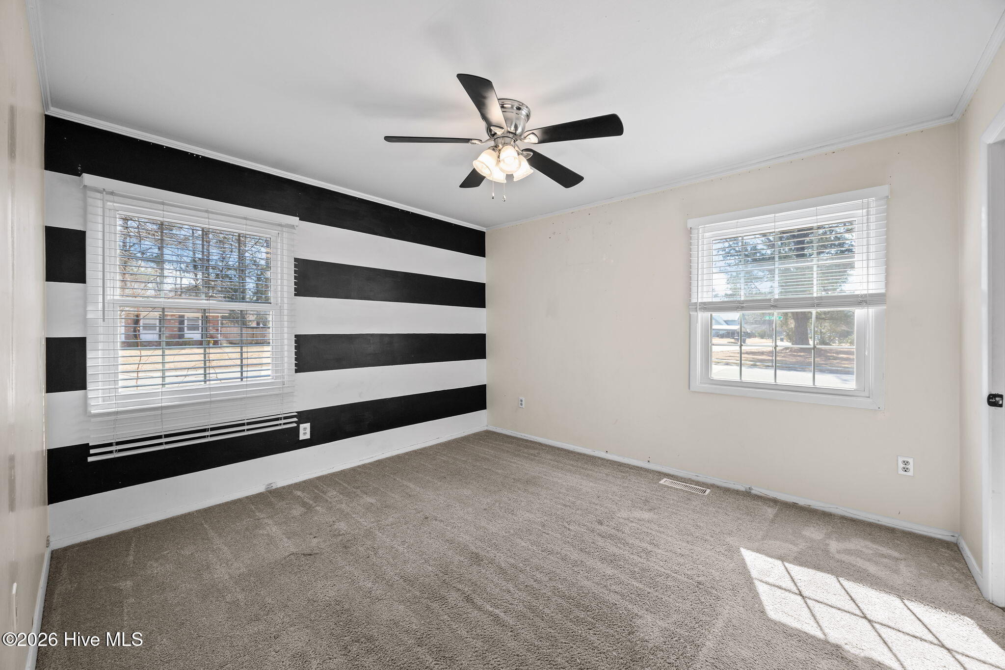 323 Cardinal Road Property Photo 14