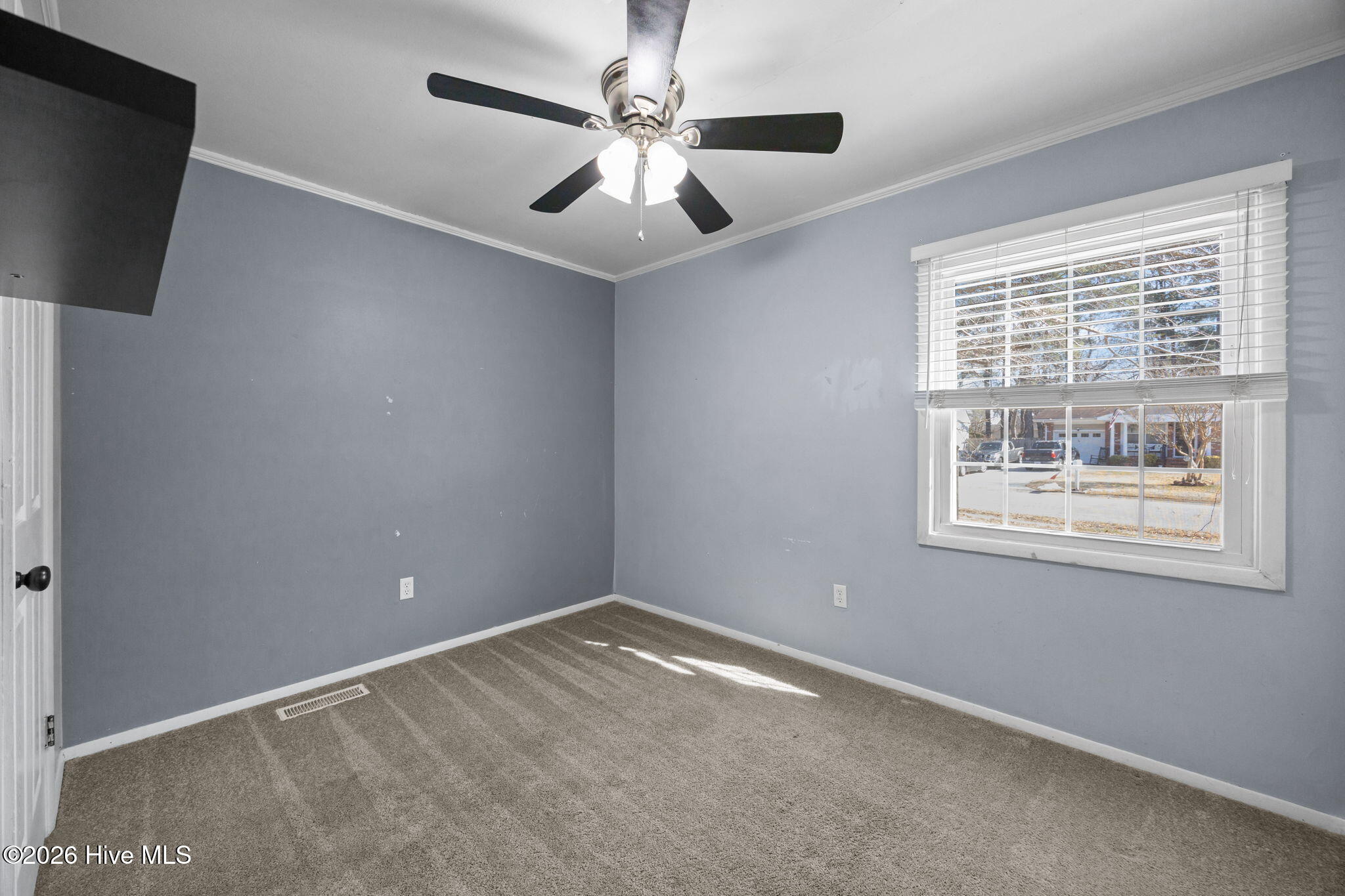 323 Cardinal Road Property Photo 17