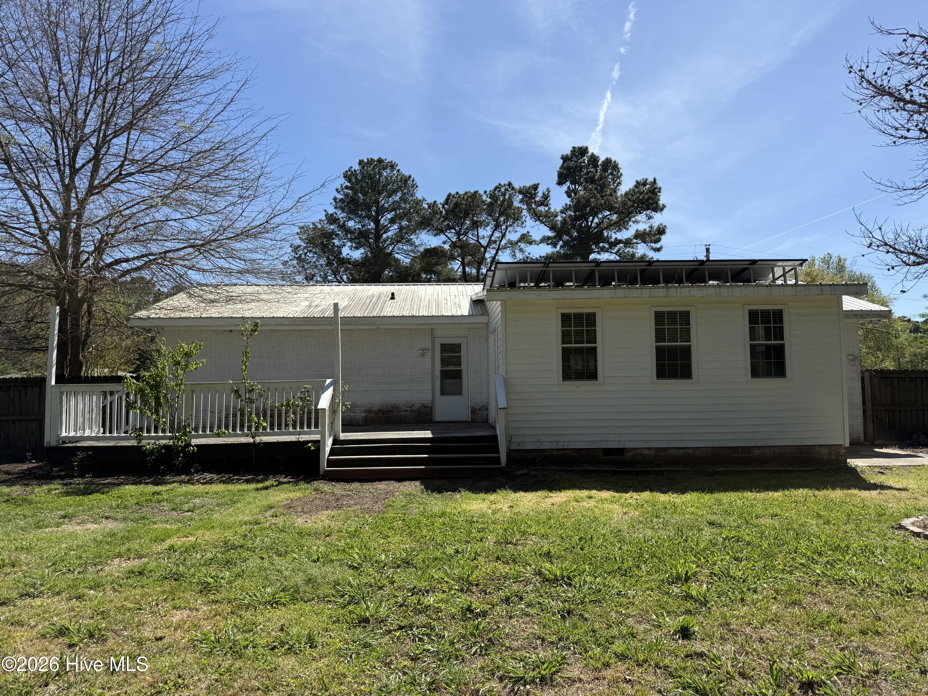 323 Cardinal Road Property Photo 20