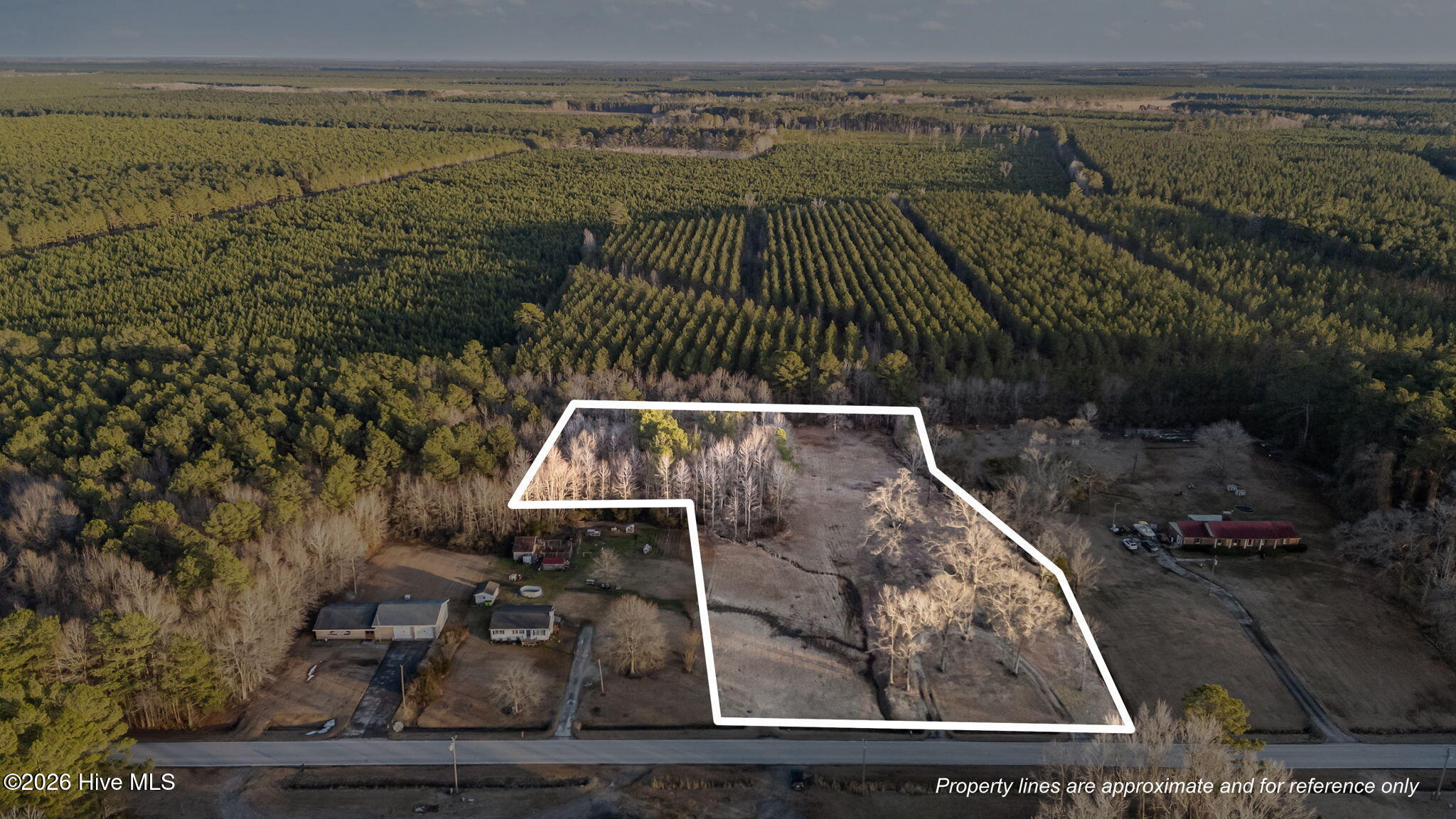 2560 Aurora Road Property Photo 1
