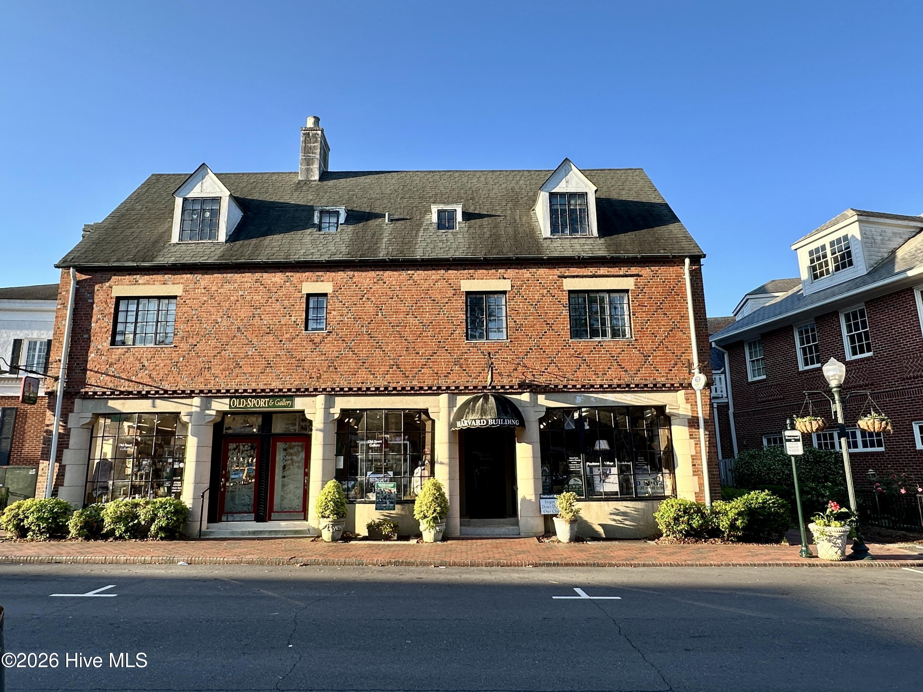 95 Market Square Property Photo 6