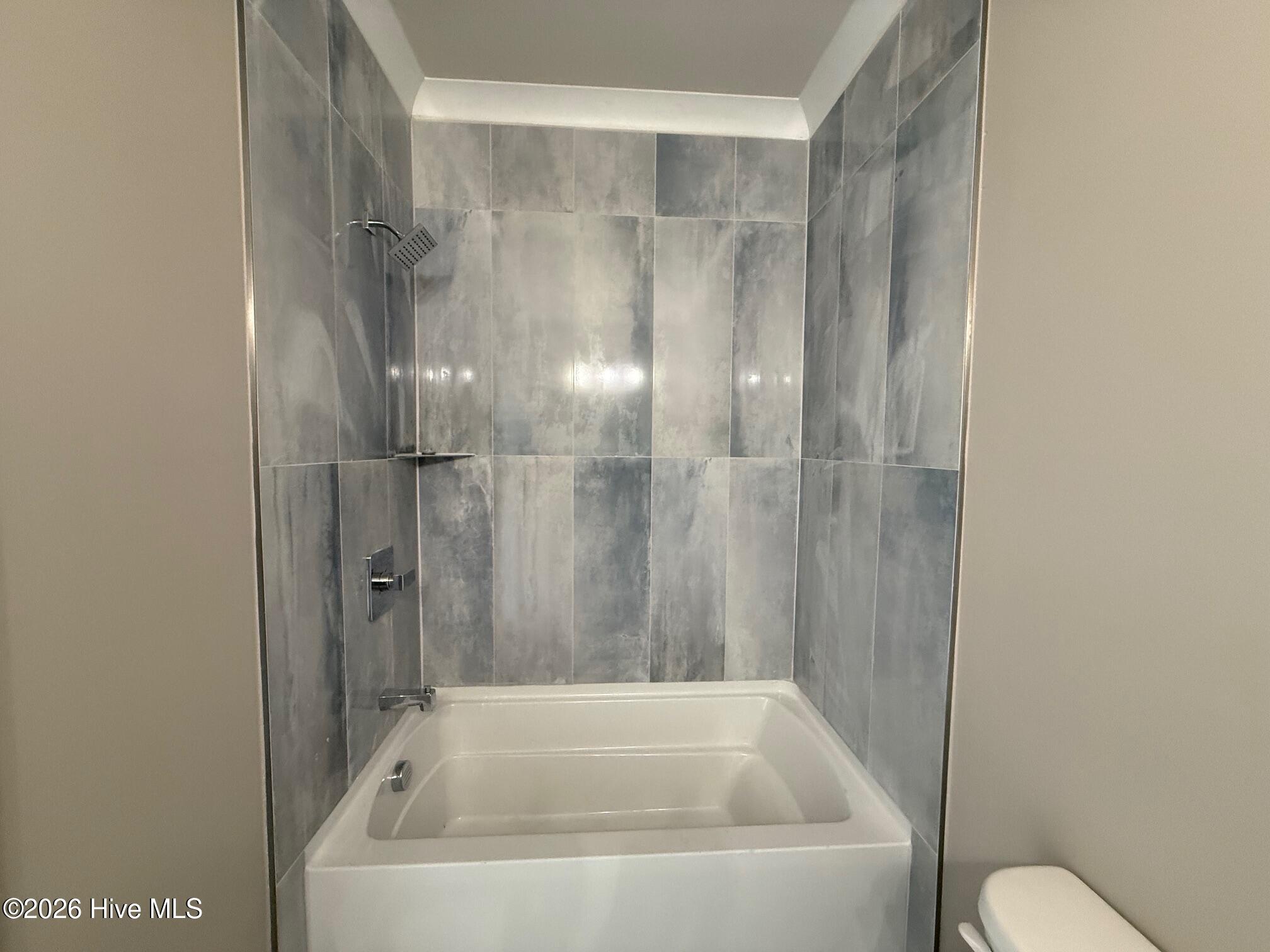 3405 Ocean Drive . Property Photo 4