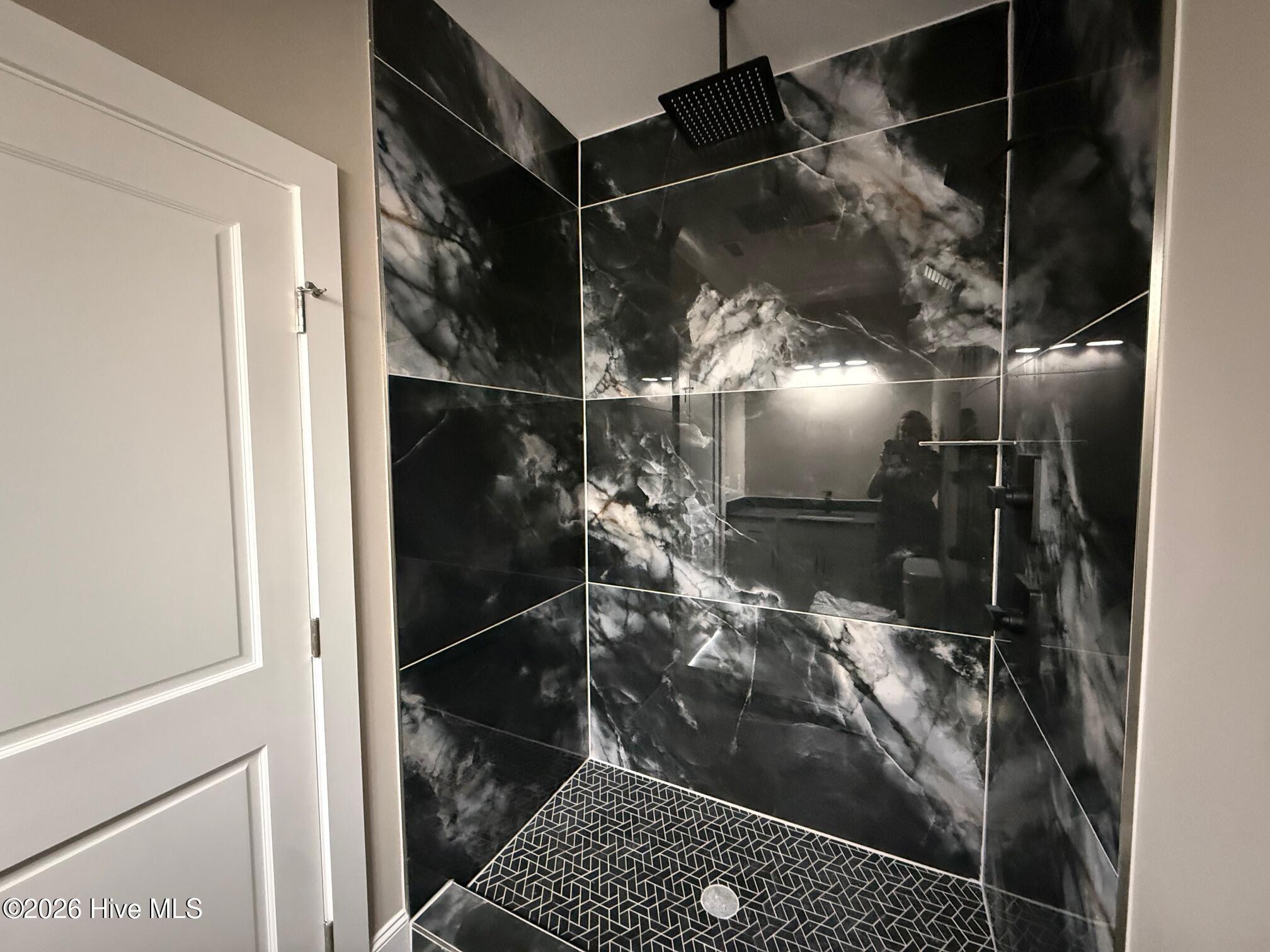 3405 Ocean Drive . Property Photo 12