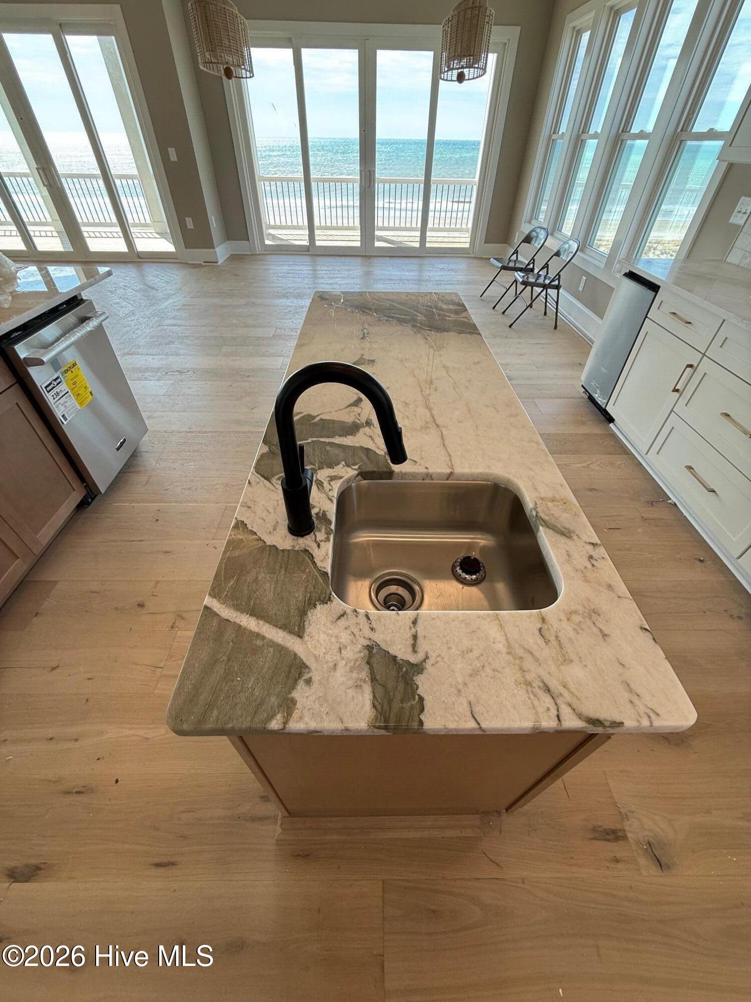 3405 Ocean Drive . Property Photo 31