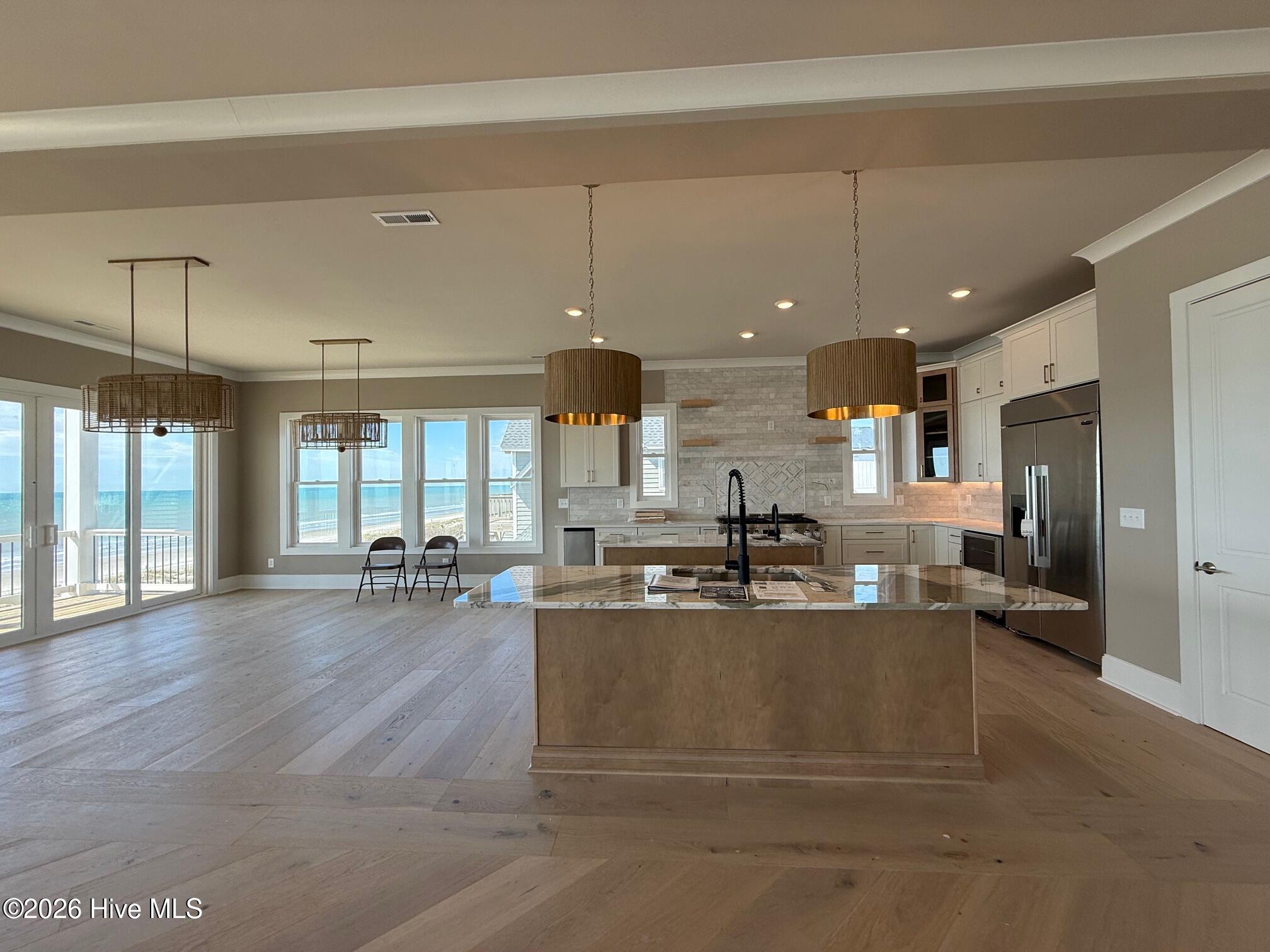 3405 Ocean Drive . Property Photo 32