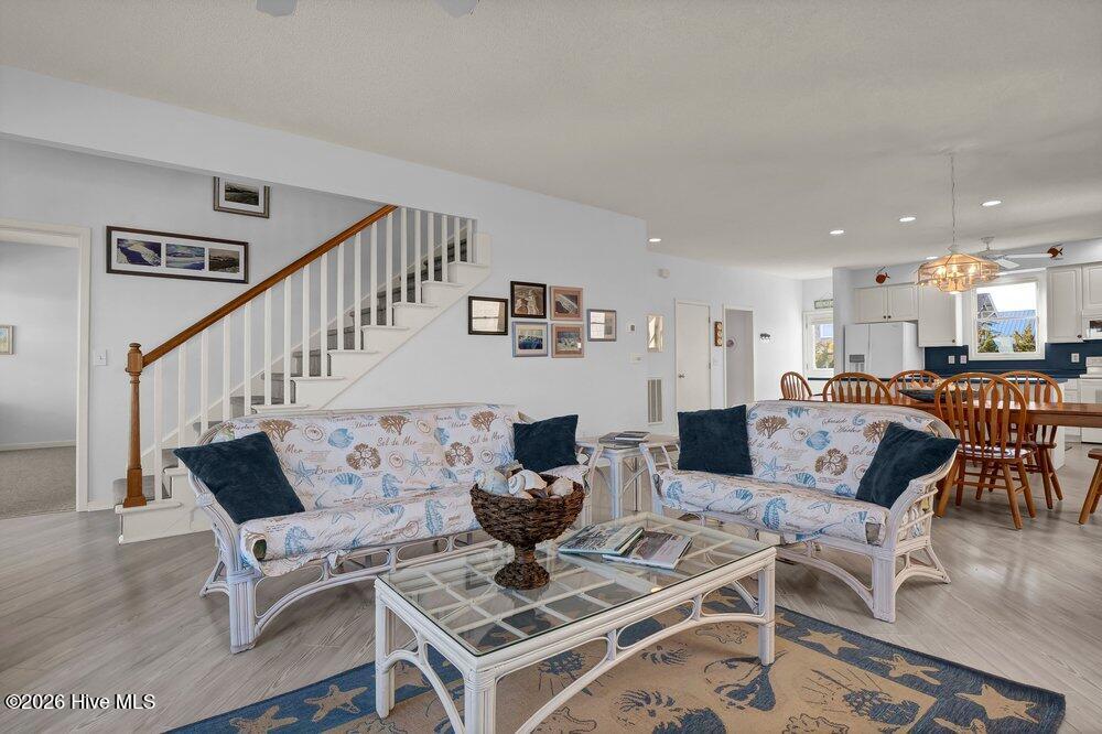 19 E Charlotte Street Property Photo 16
