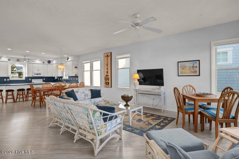 19 E Charlotte Street Property Photo 17